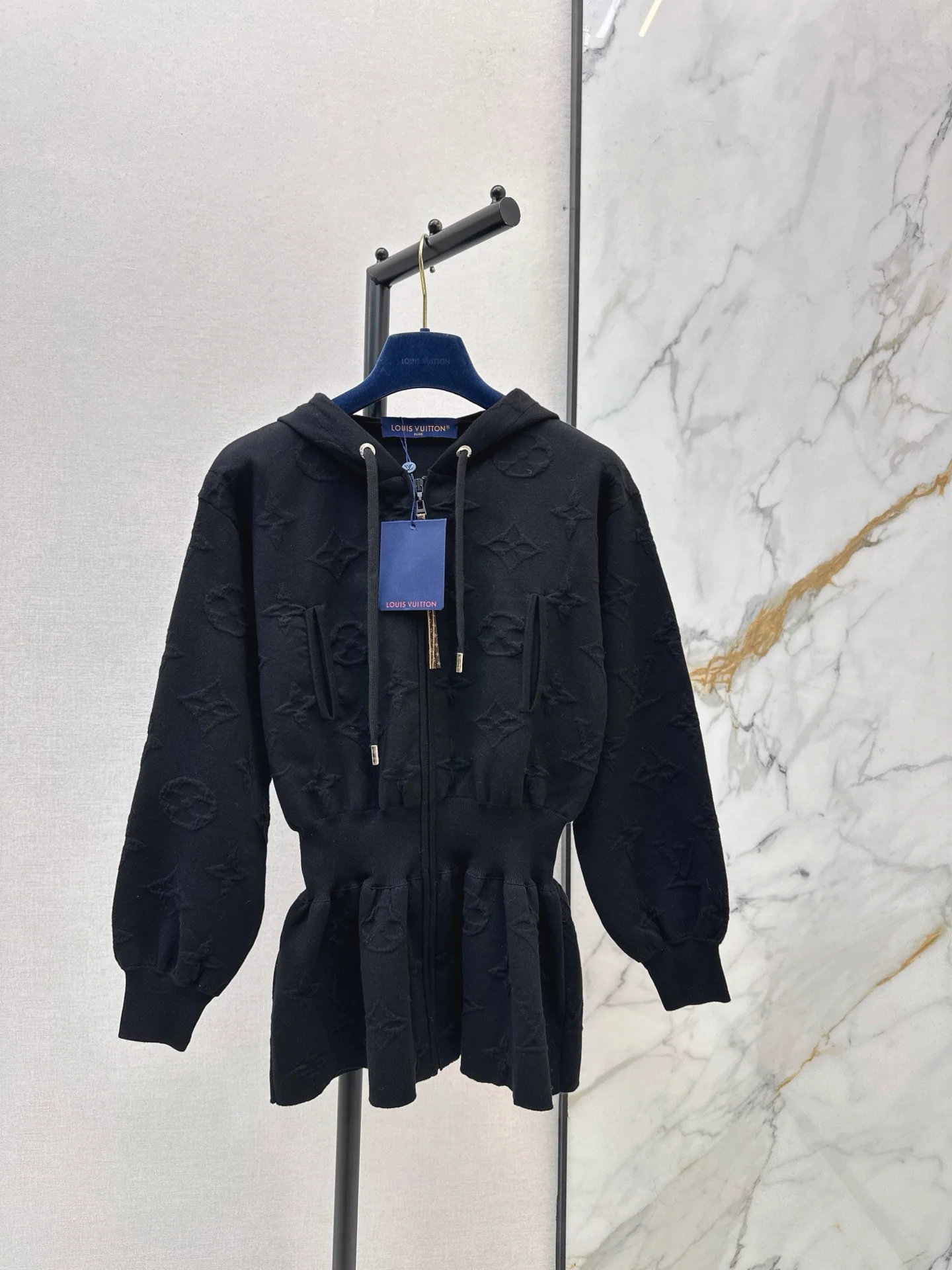 Louis 25fw hooded jacket