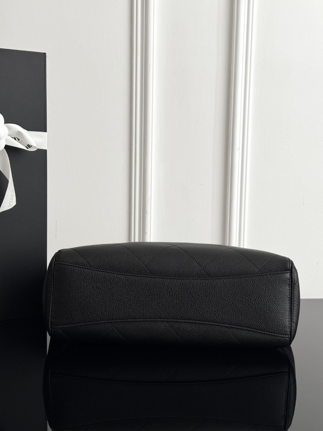 Chan 26P tote bag