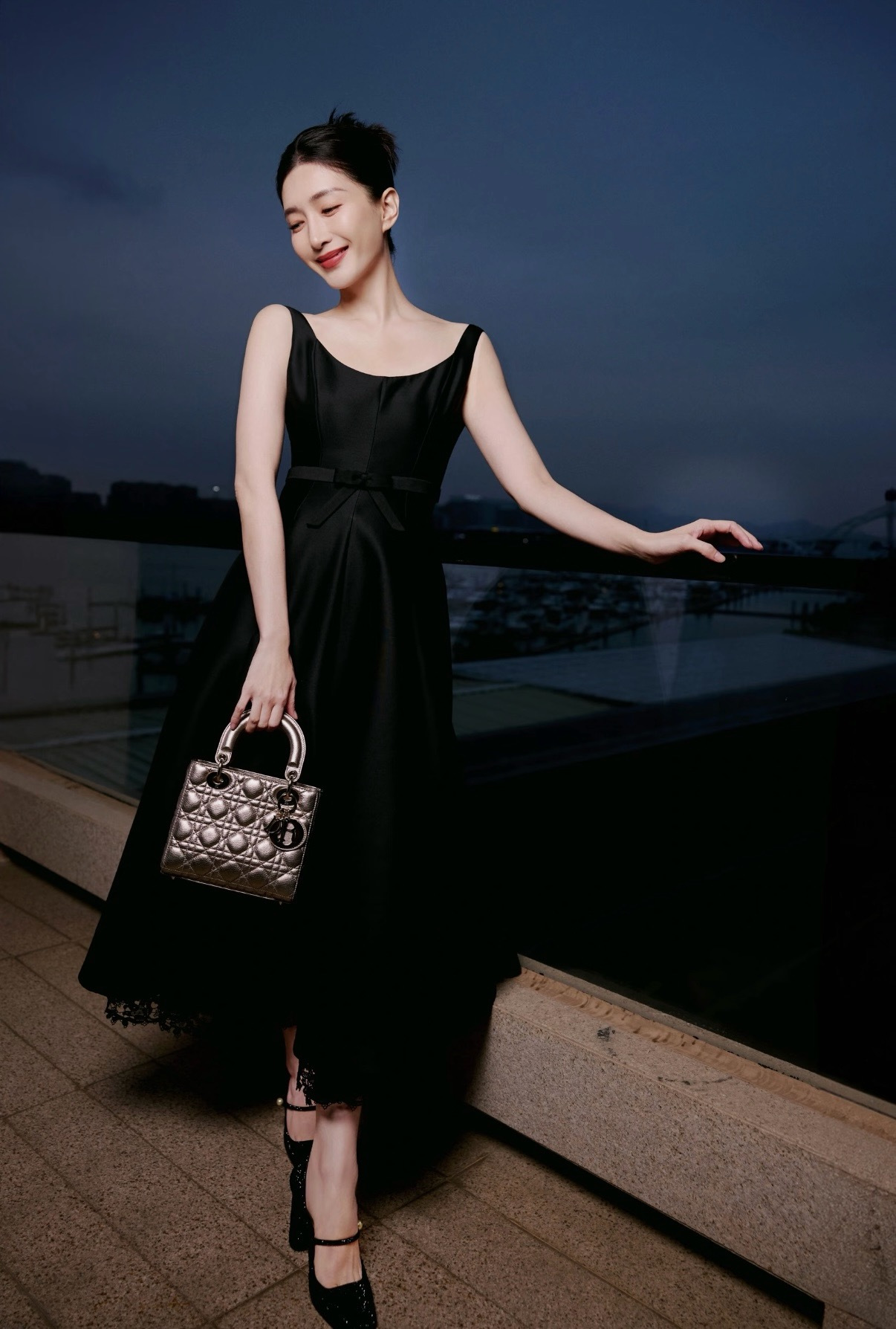 CD 26ss lace contract slip dress