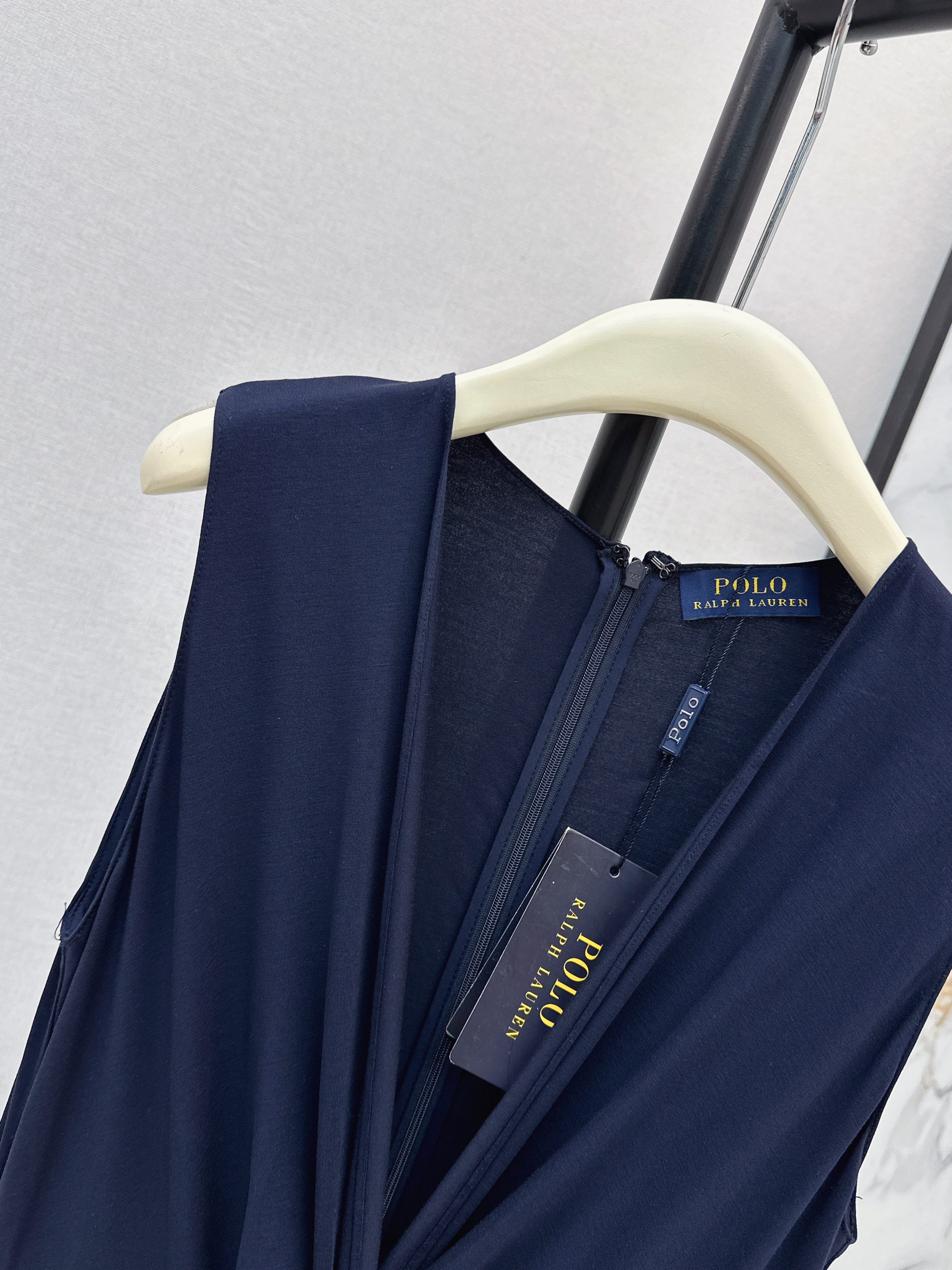 Ralp 26ss sleeveless v-neck dress