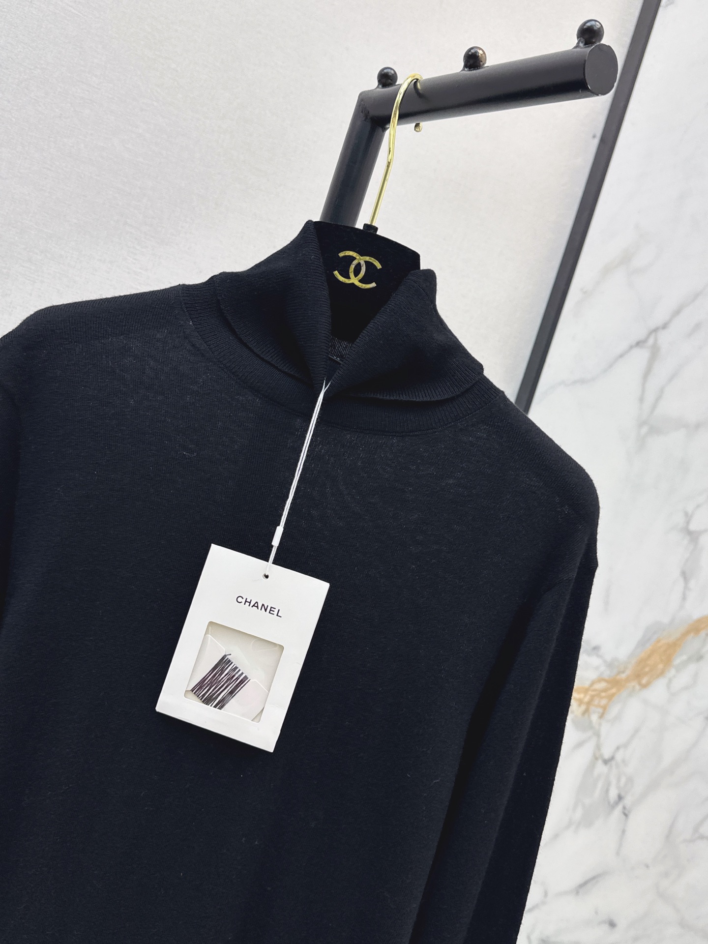Chan 26ss high neck sweater