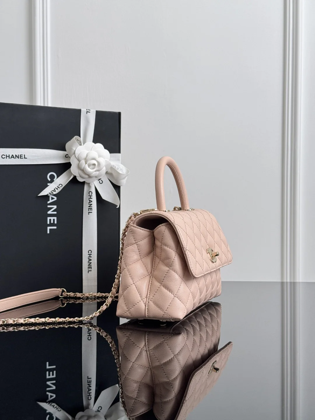 Chan 26ss coco handle shoulder bag