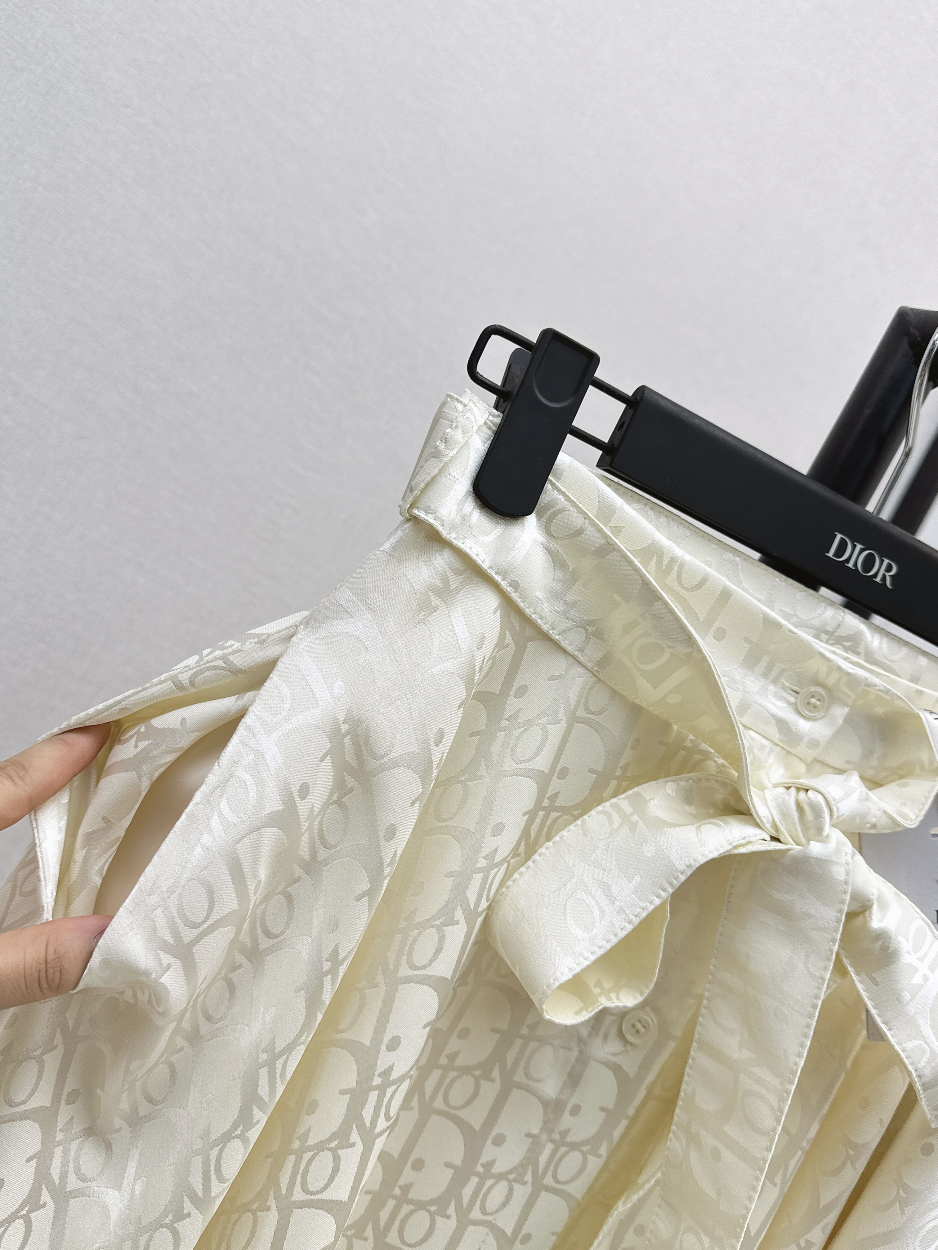 CD 26ss jacquard pleated skirt