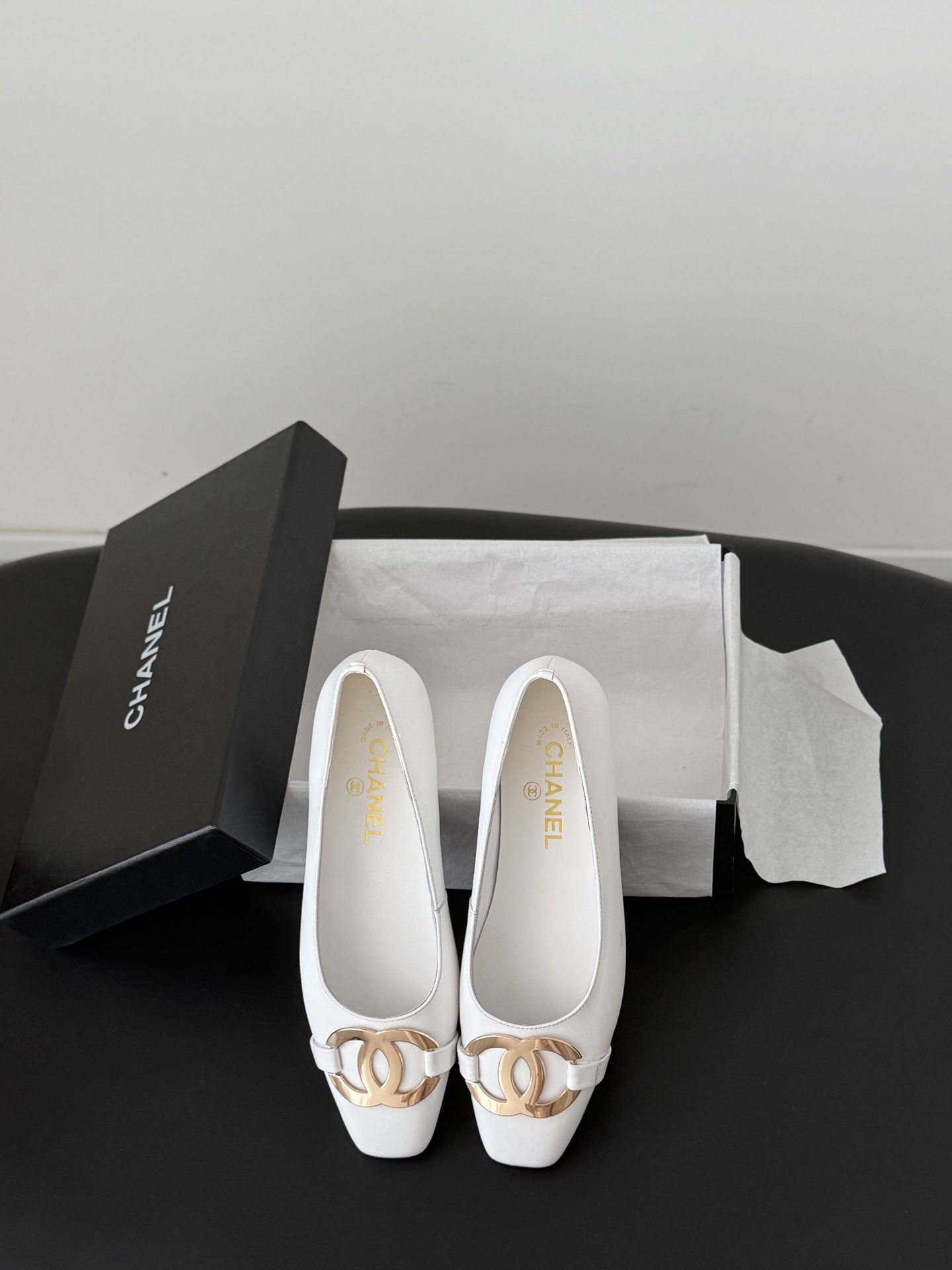 Chan 26P ballet flats