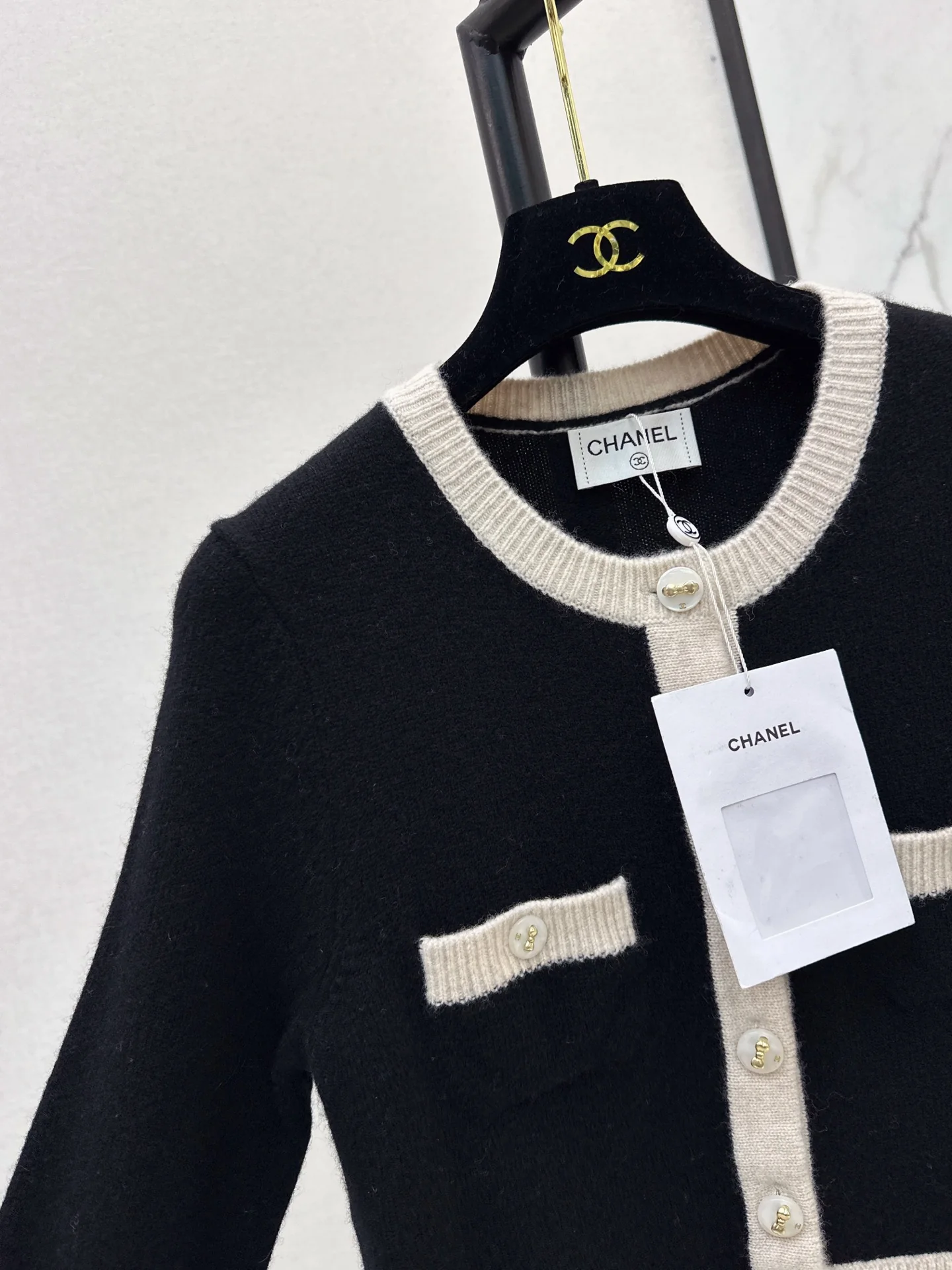 Chan 25fw cardigan