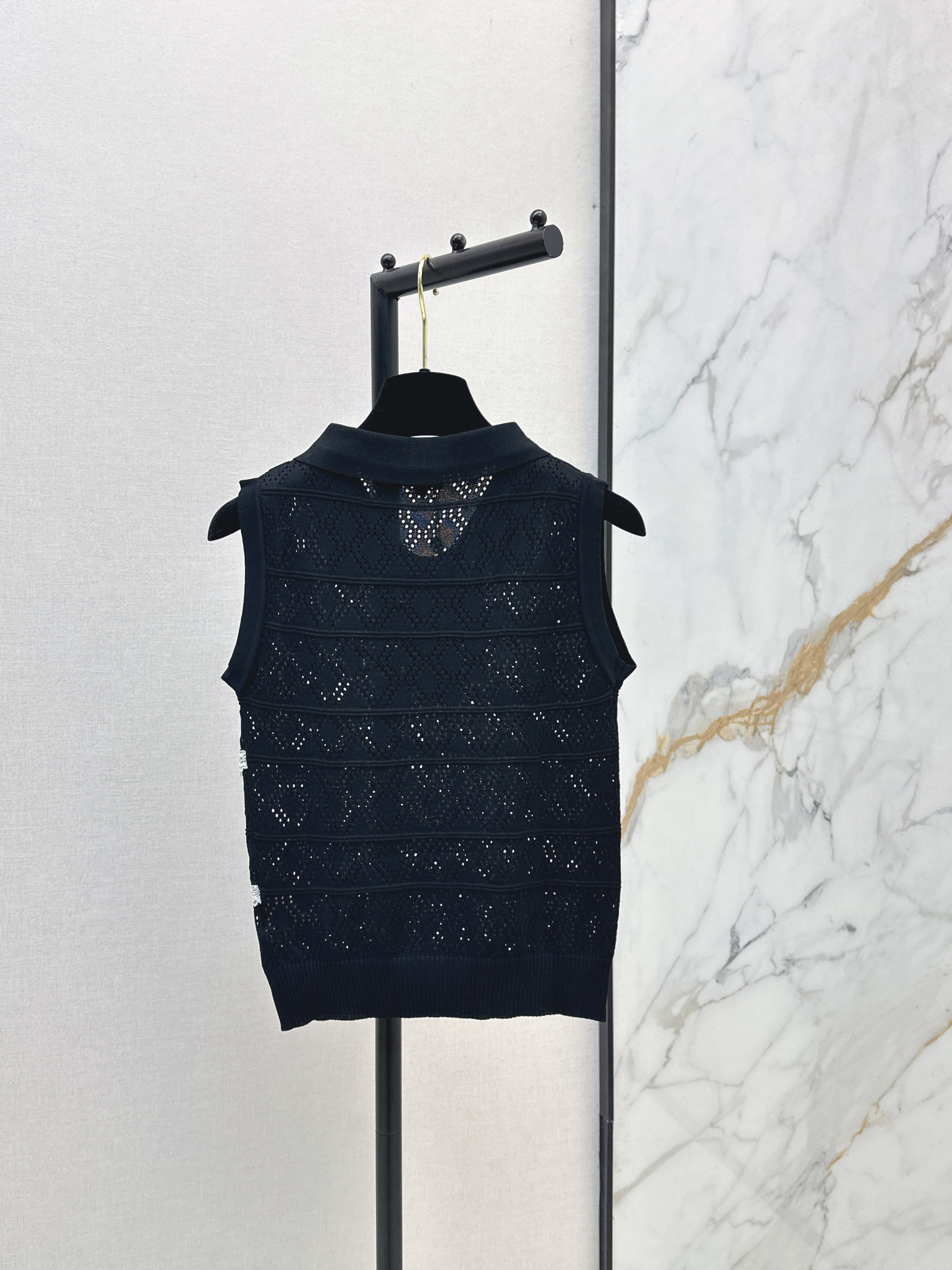 Chan 26ss lace knit vest