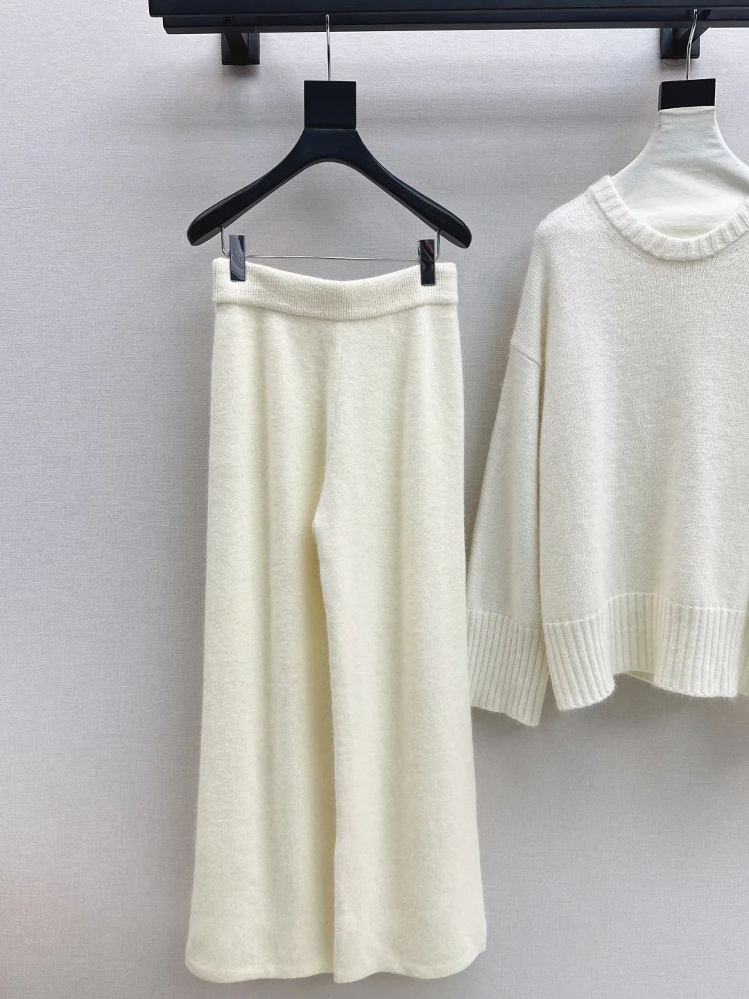 Brun 25fw knit sweater pants set