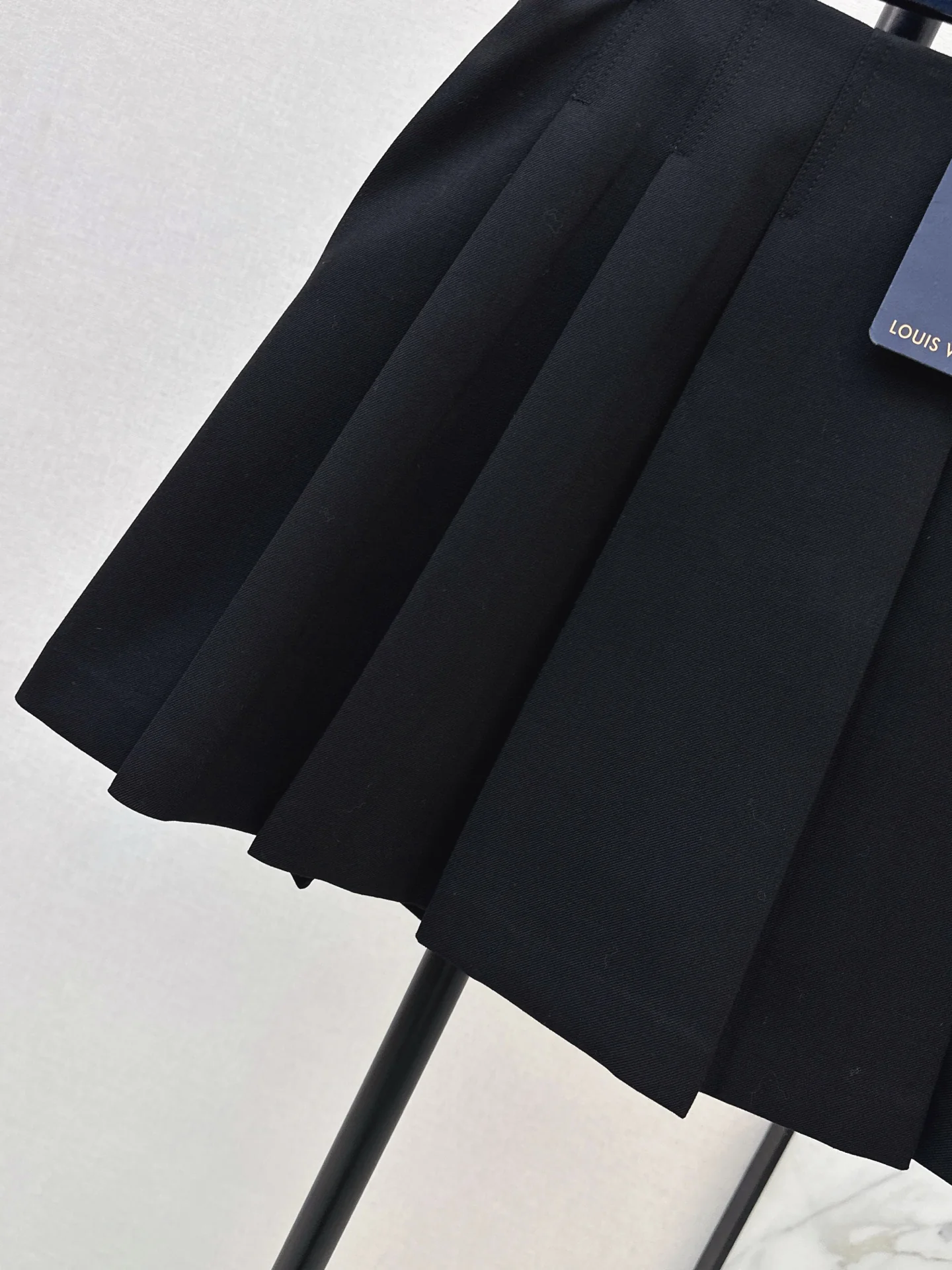 Louis 25fw pleated skirt