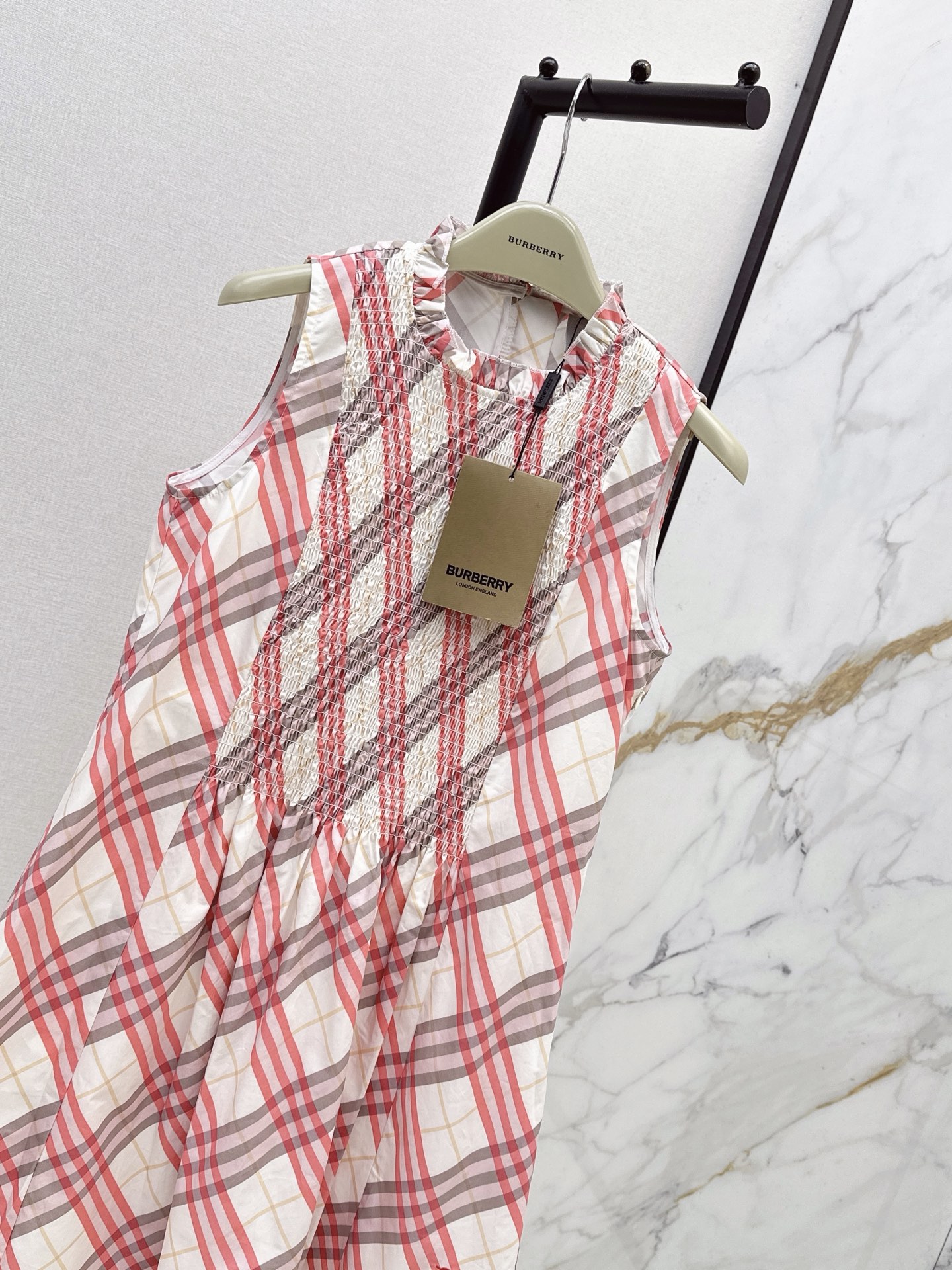 Bur 26ss sleeveless check dress