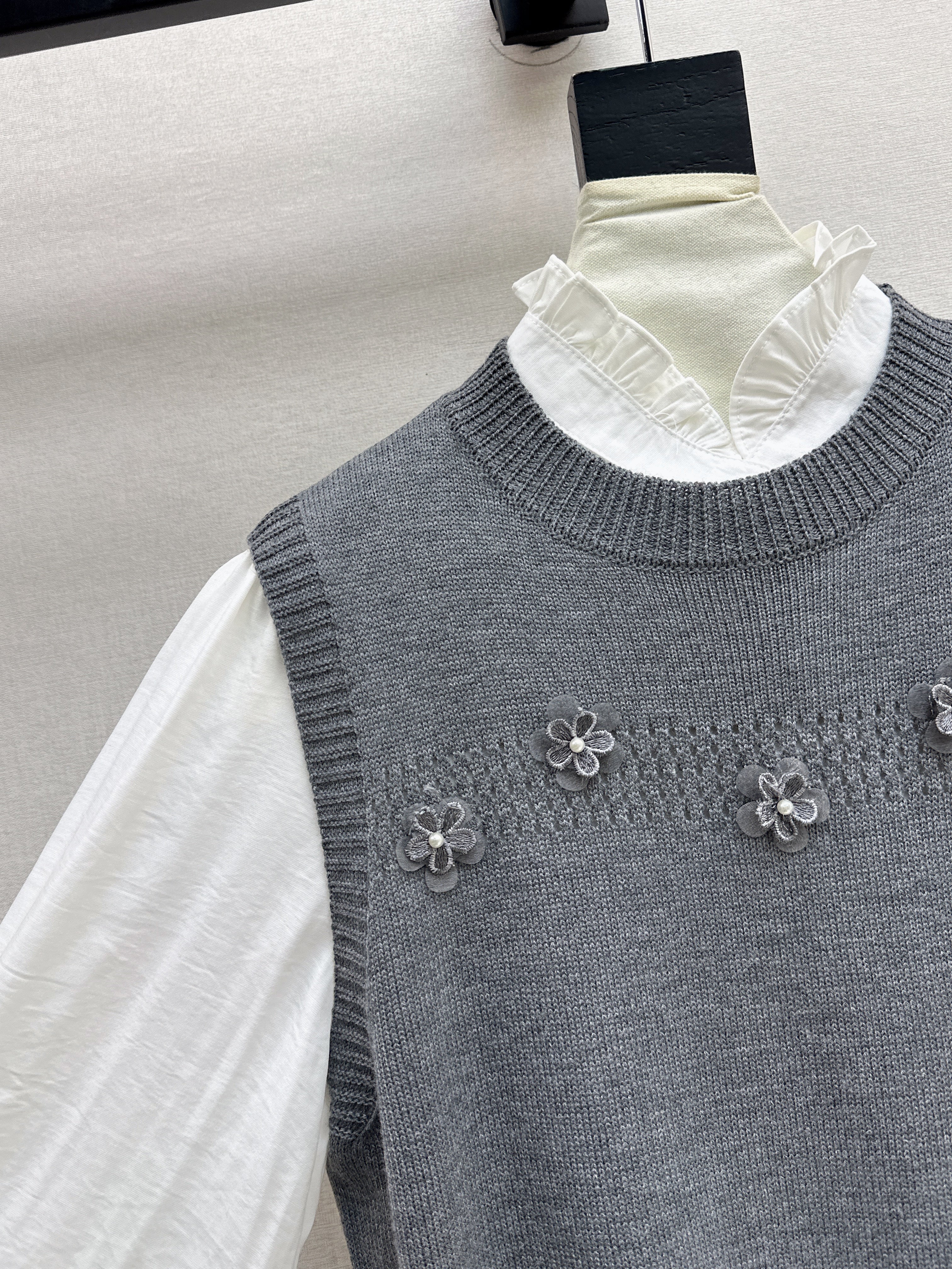 Chan 26ss elegant shirts knit vest