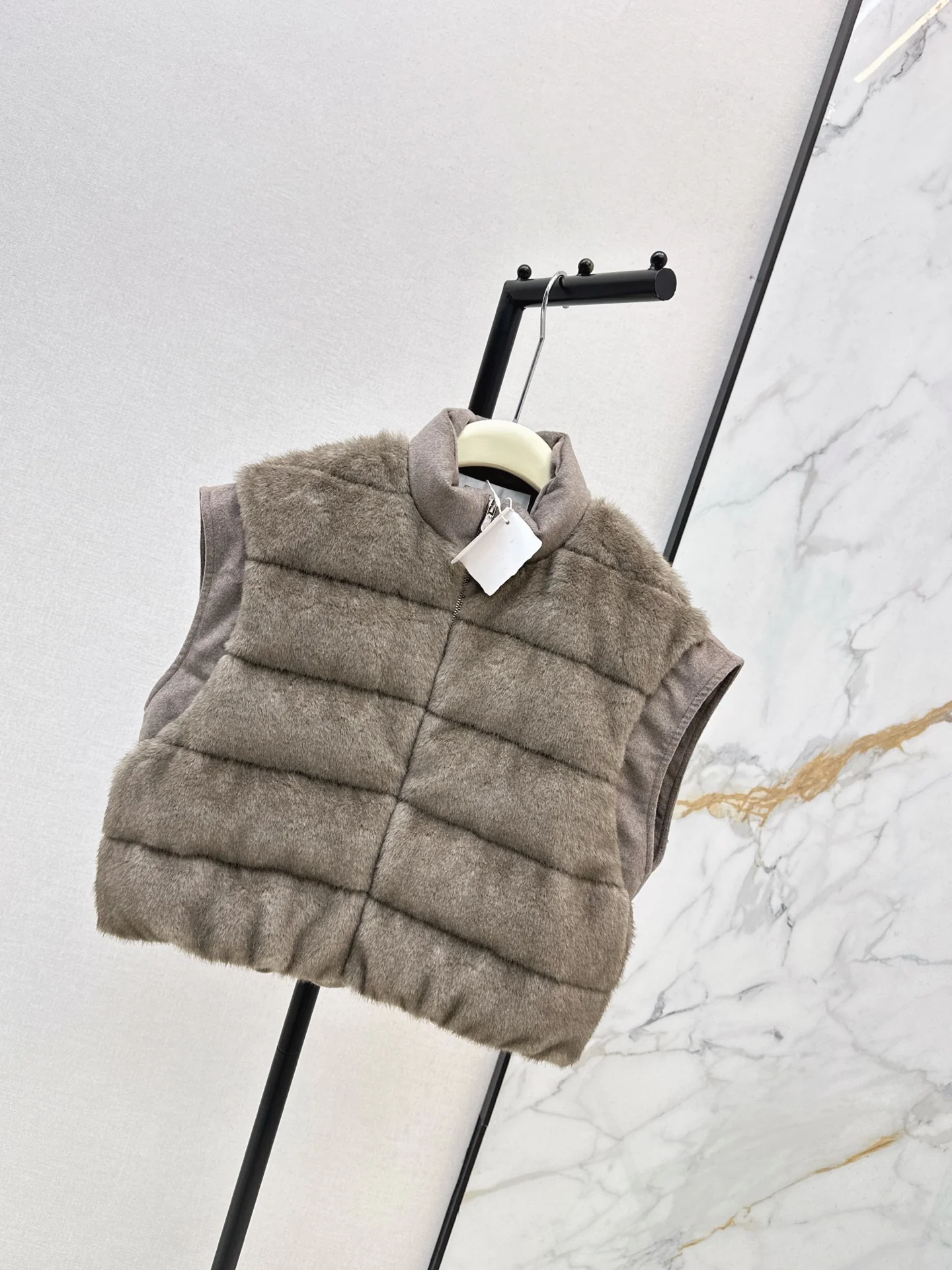 Brun 25fw woolen contract down vest