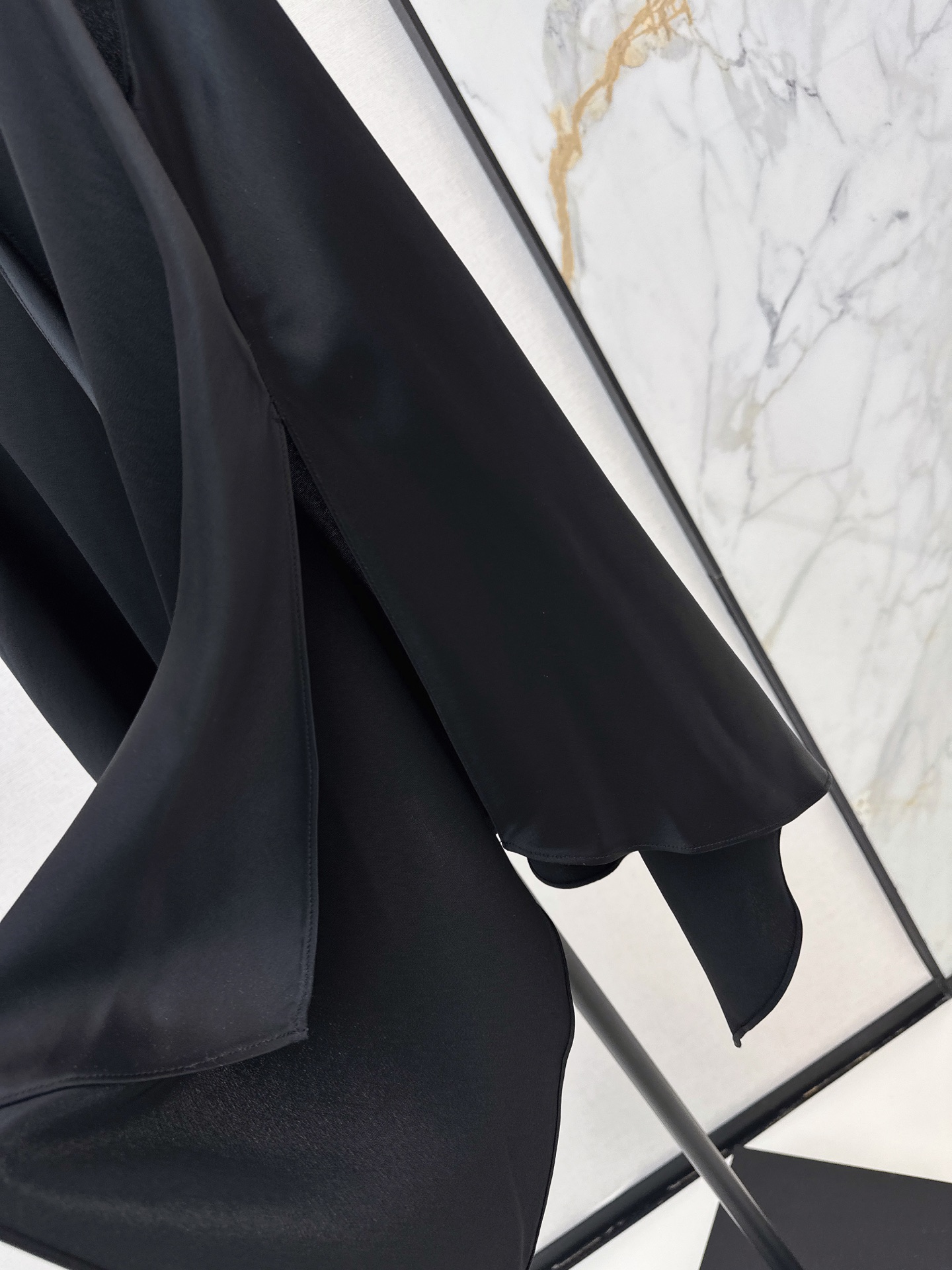 Row 26ss asymmetrical top