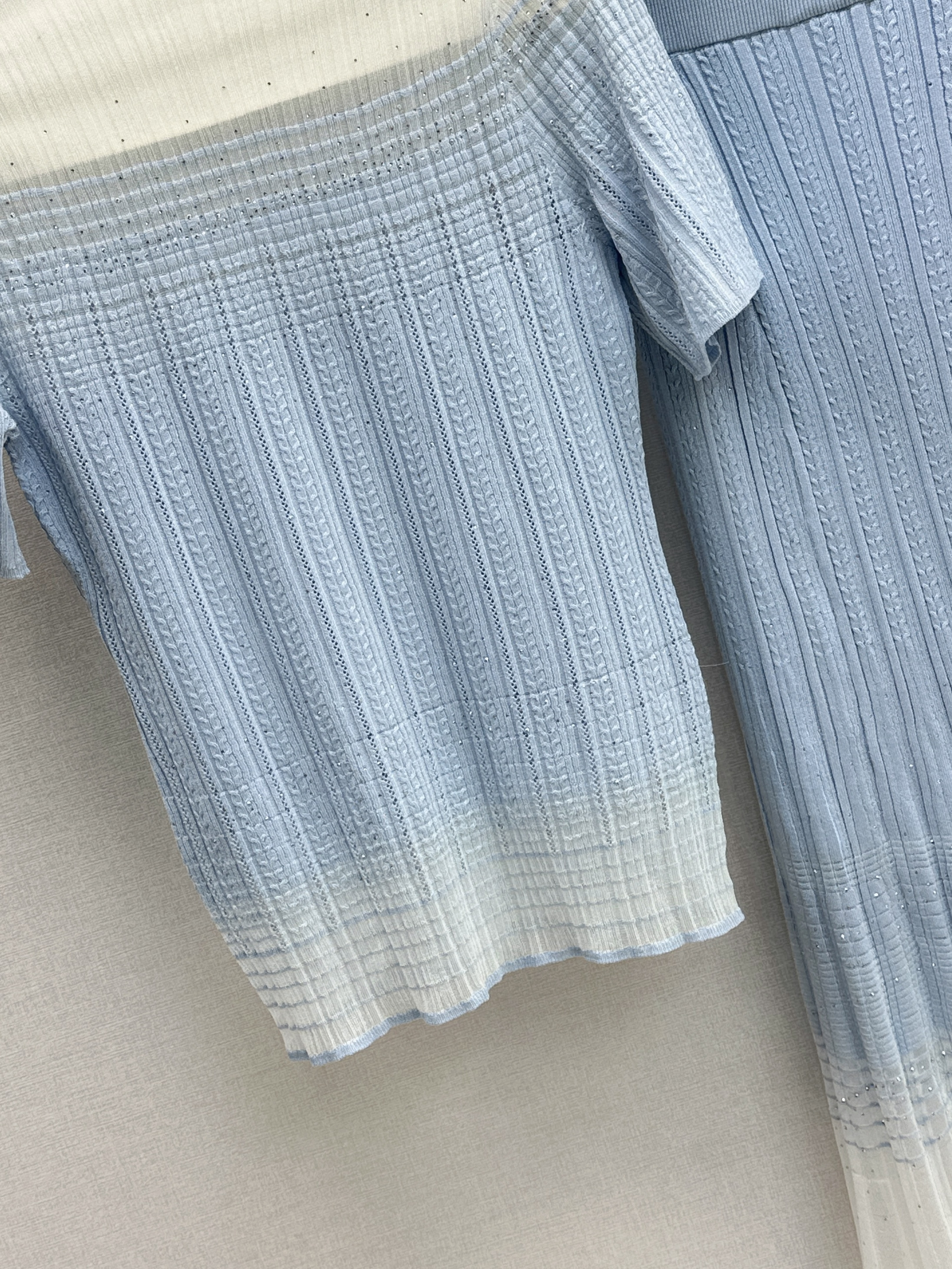 Chan 26ss omber knit top skirt set