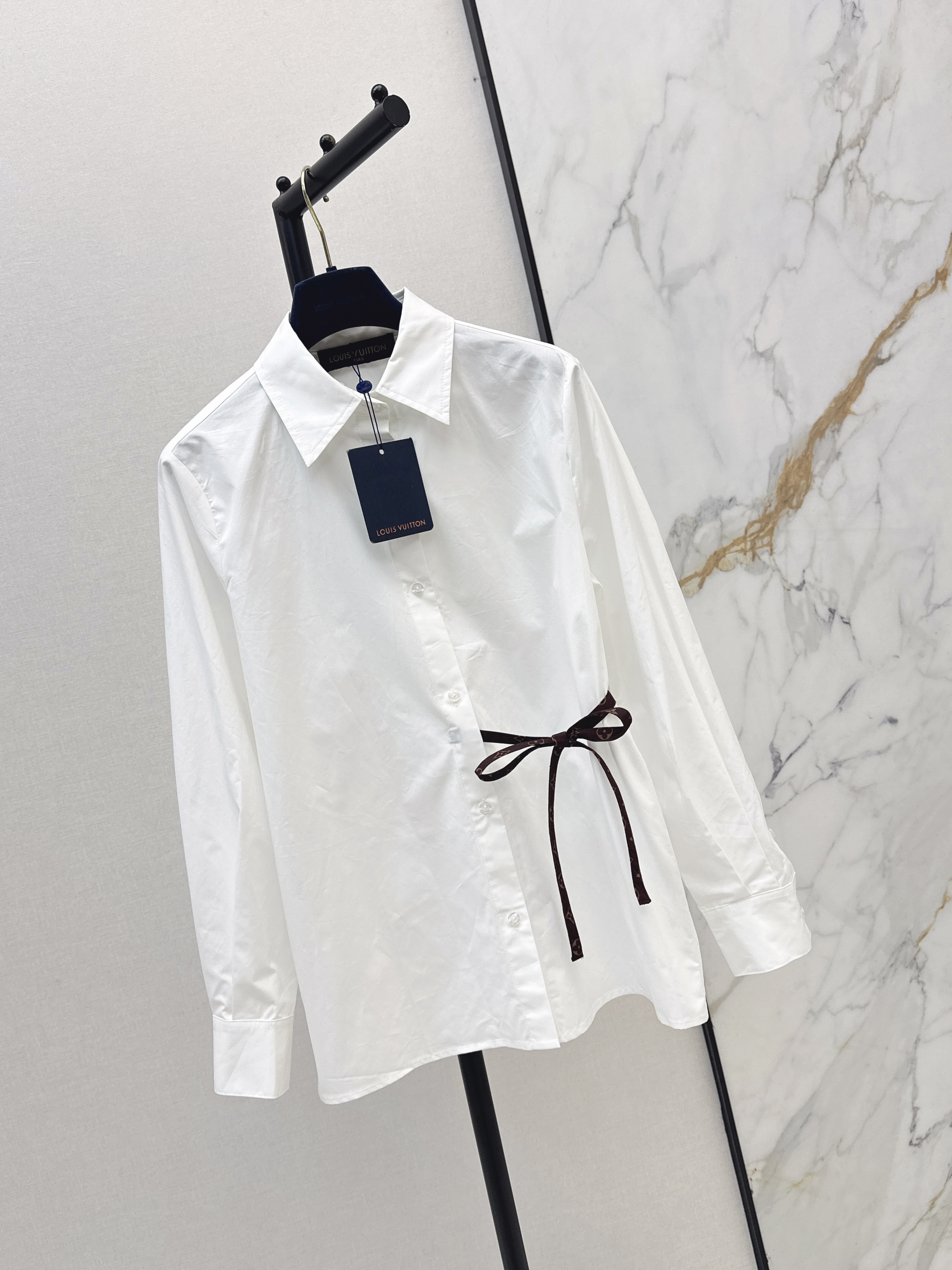 Loui 26ss side-tie shirt