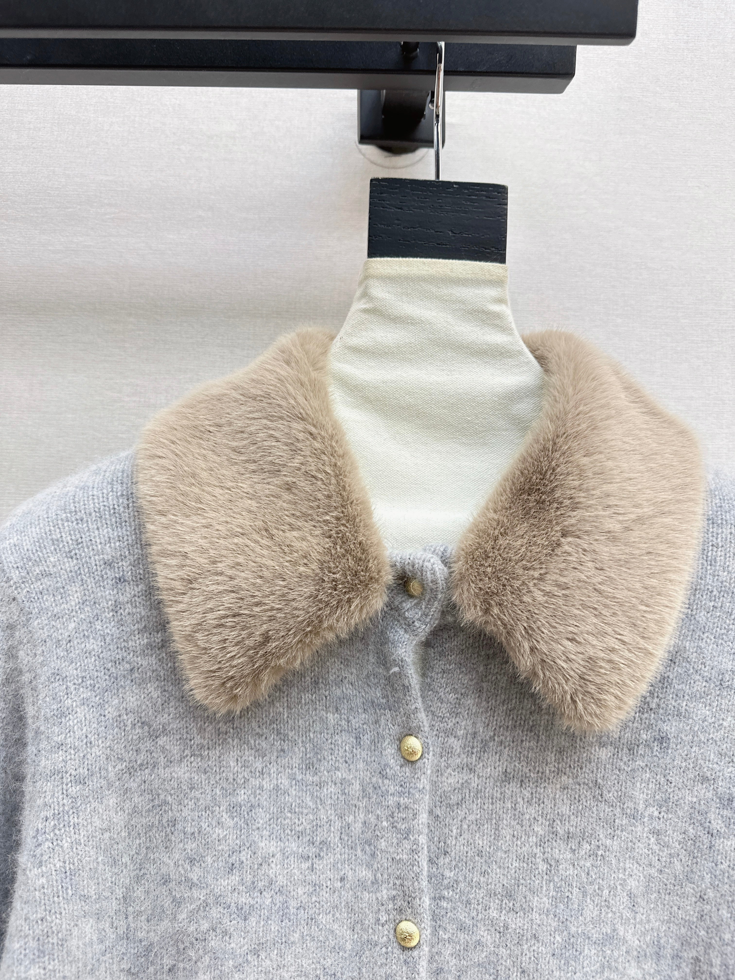 Miu 26ss wool cardigan