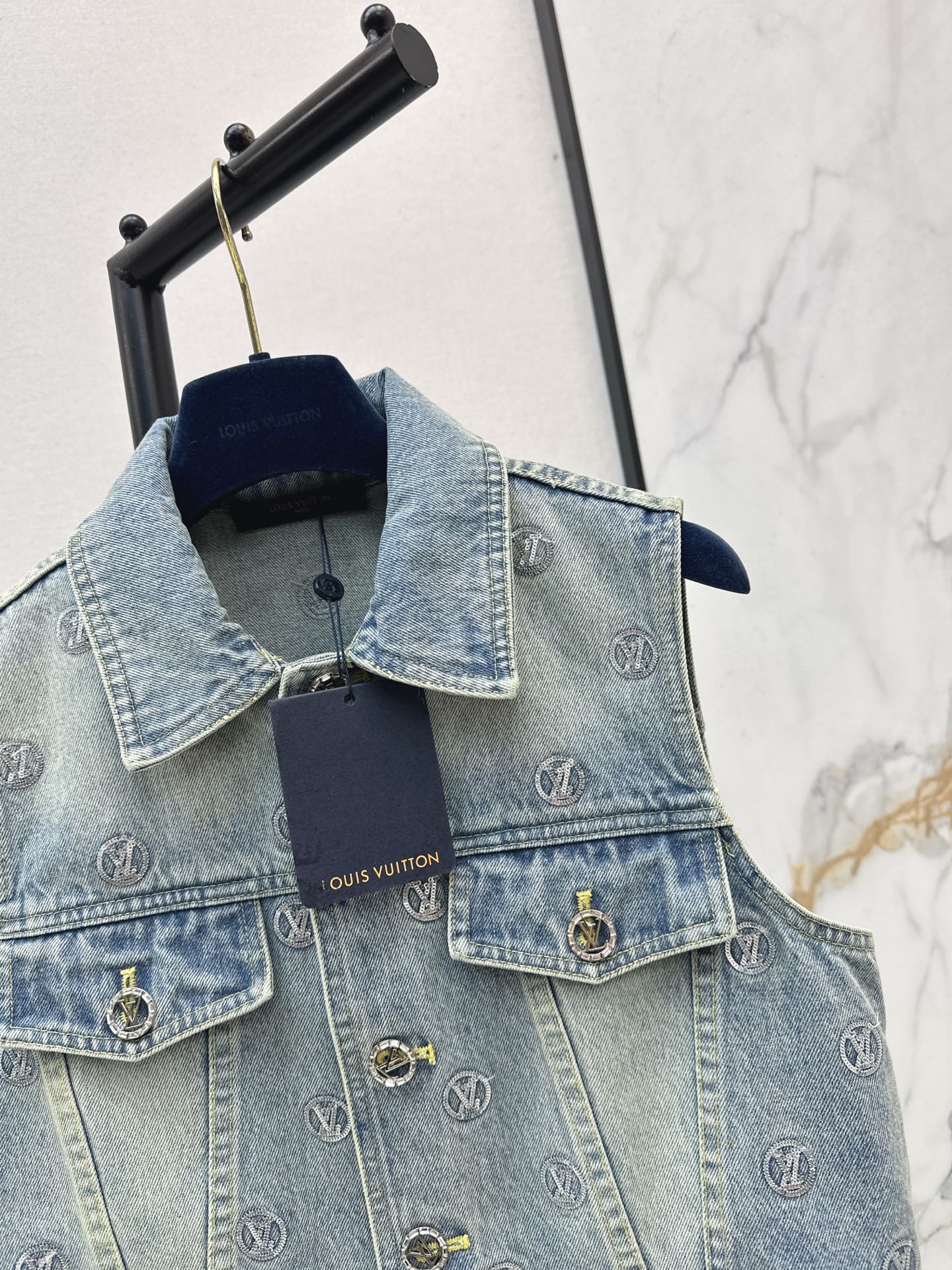 Louis 25fw embroidery denim vest