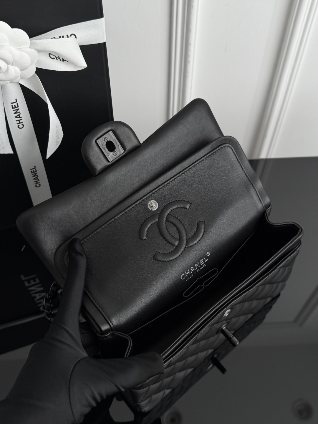 Chan 23cf chain shoulder bag