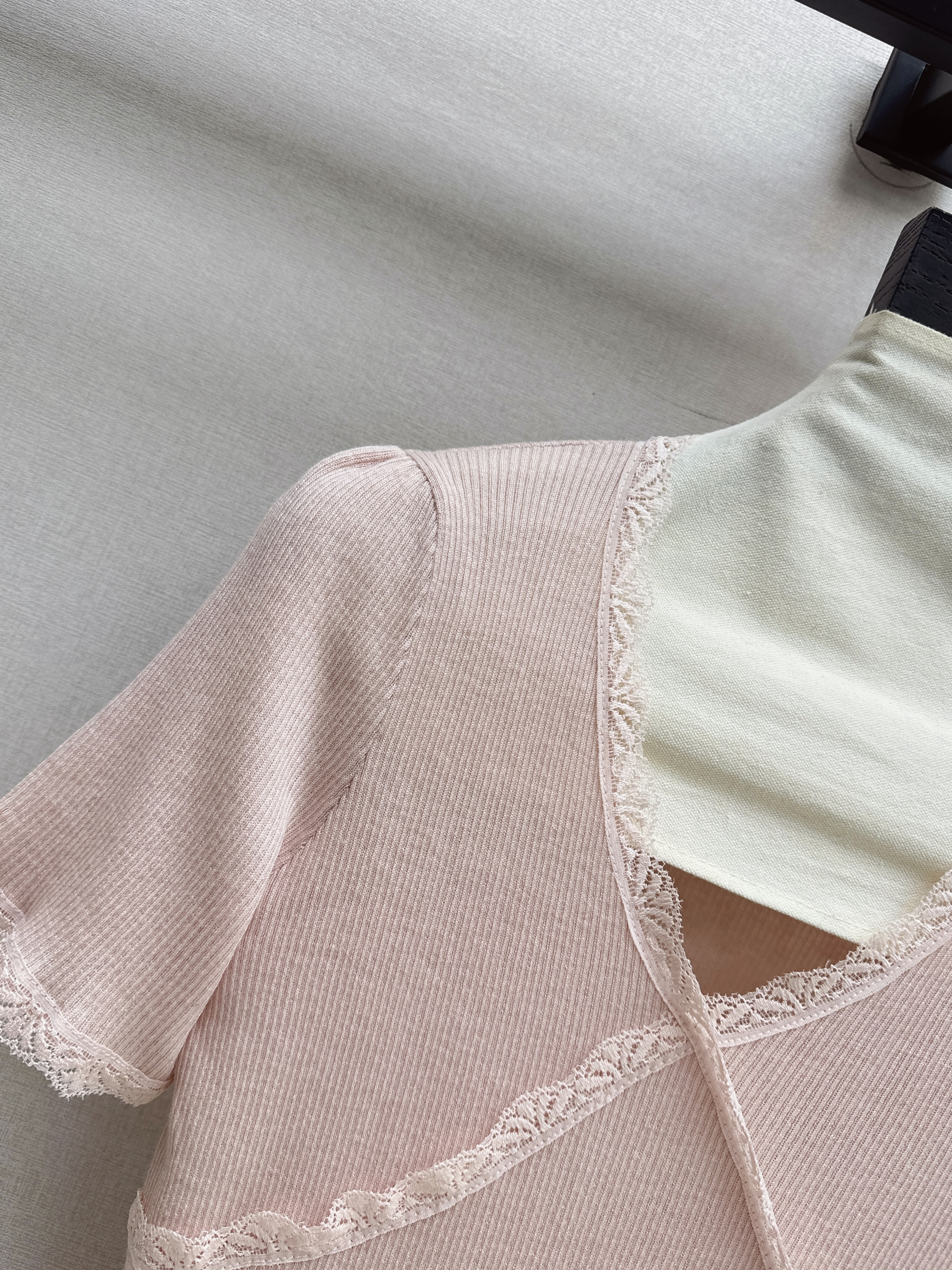 ES 26ss lace contract knitwear