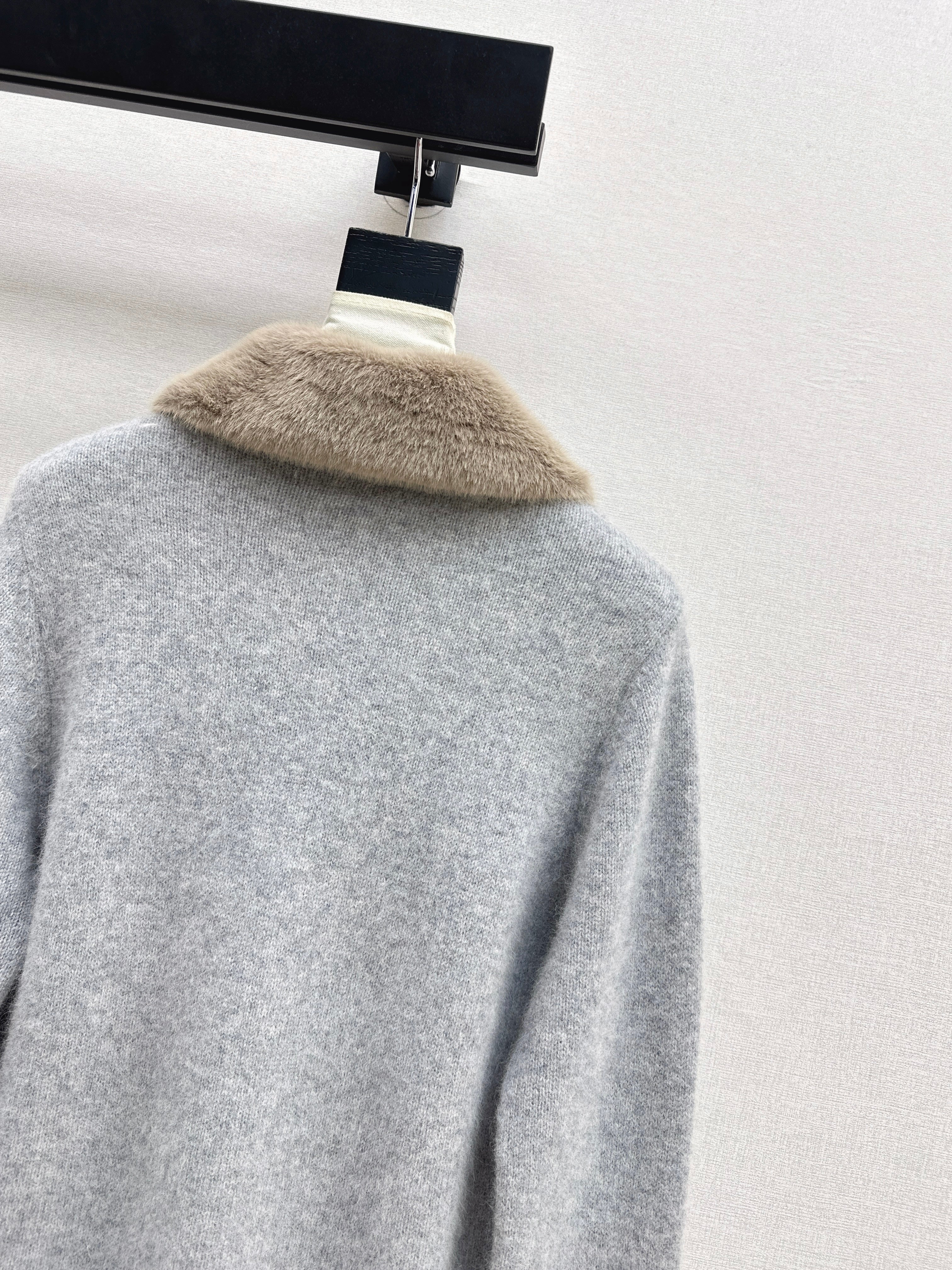 Miu 26ss wool cardigan