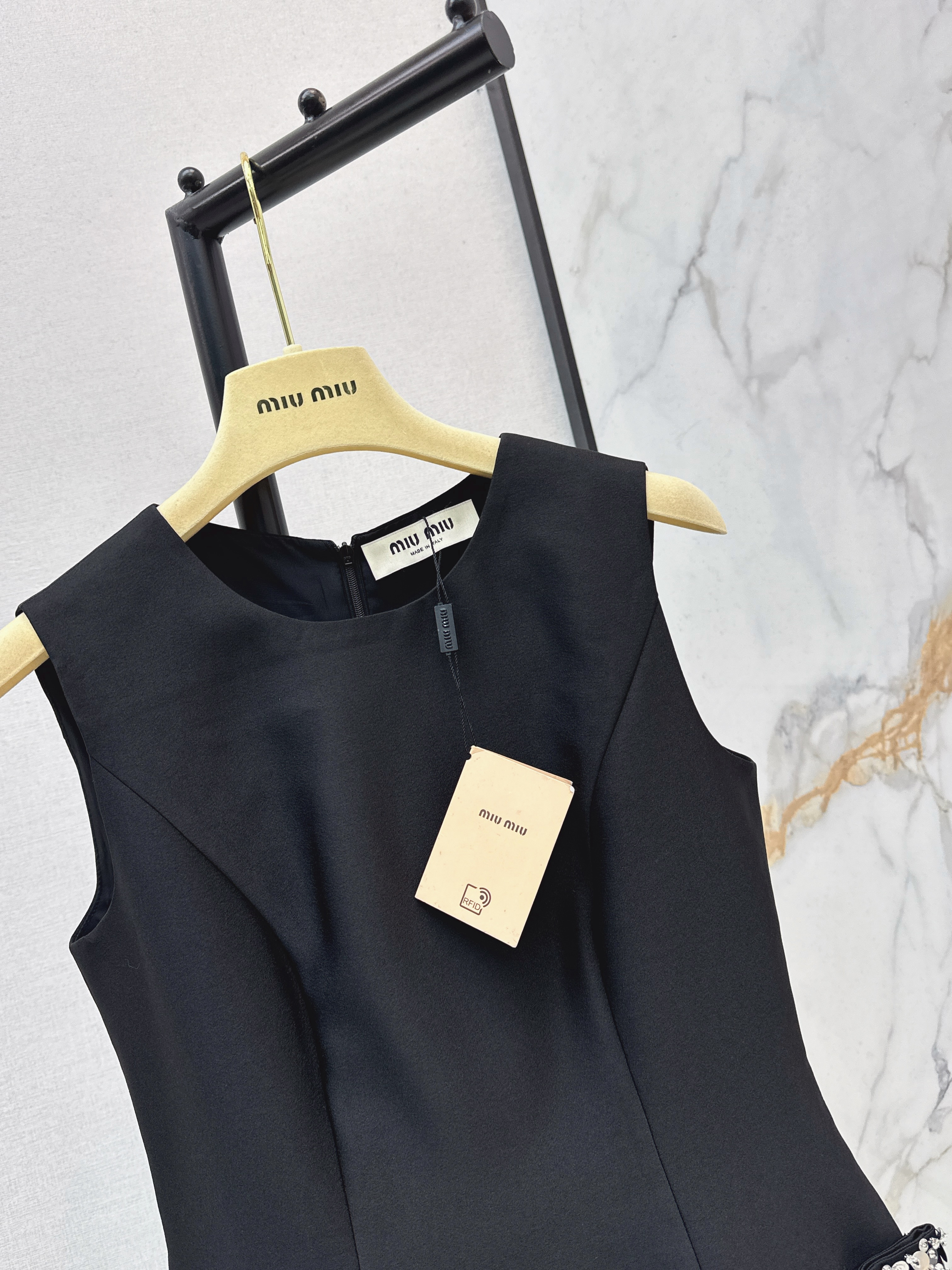 Miu 26ss rhinestone sleeveless dress