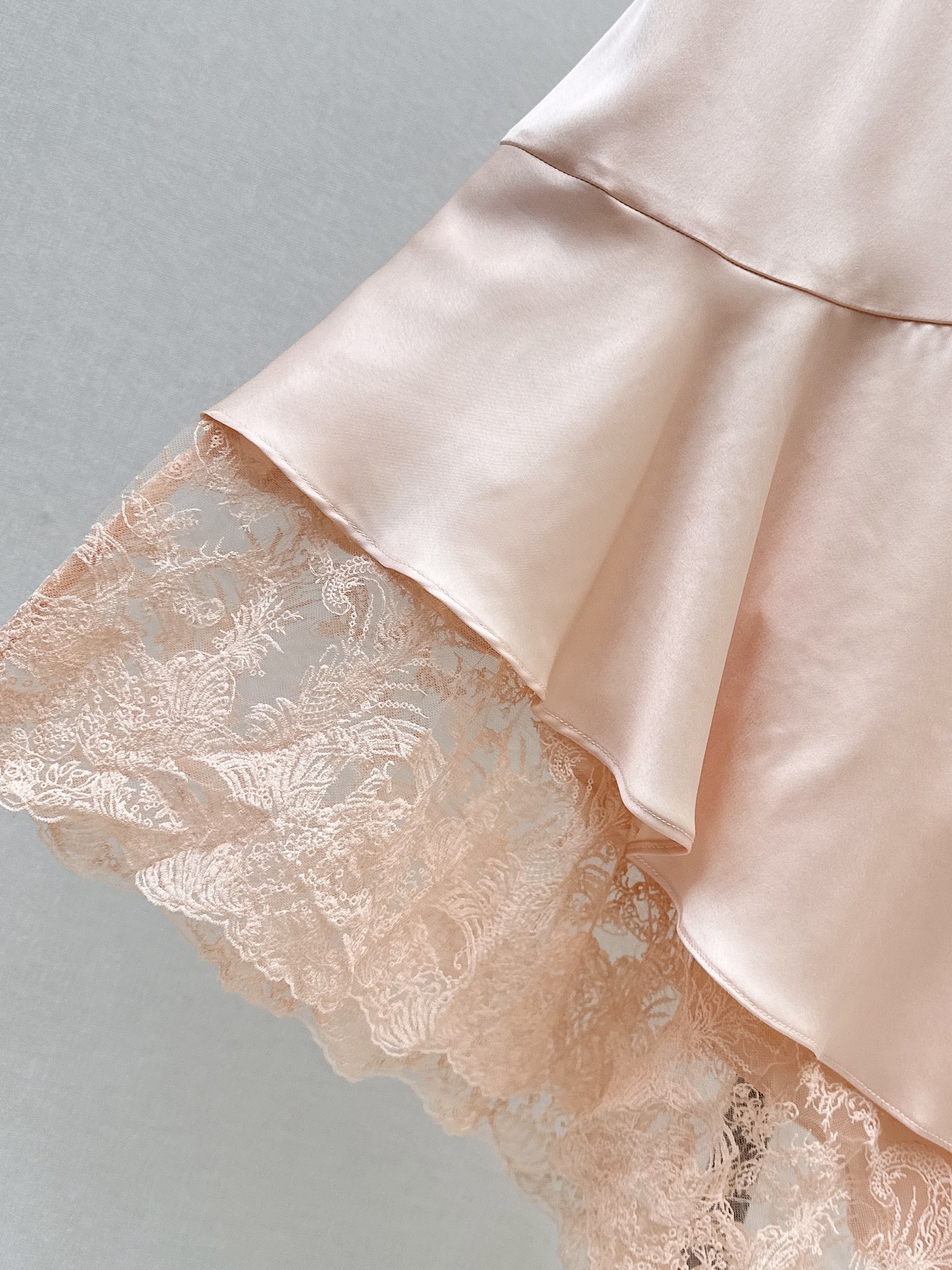 Chol 26ss lace asymmetrical skirt