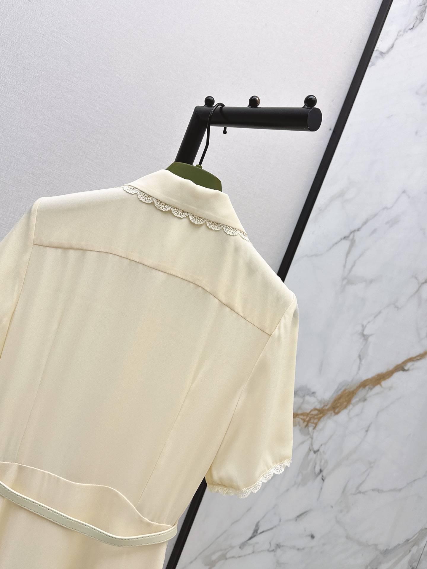Guc 26ss lace trim dress