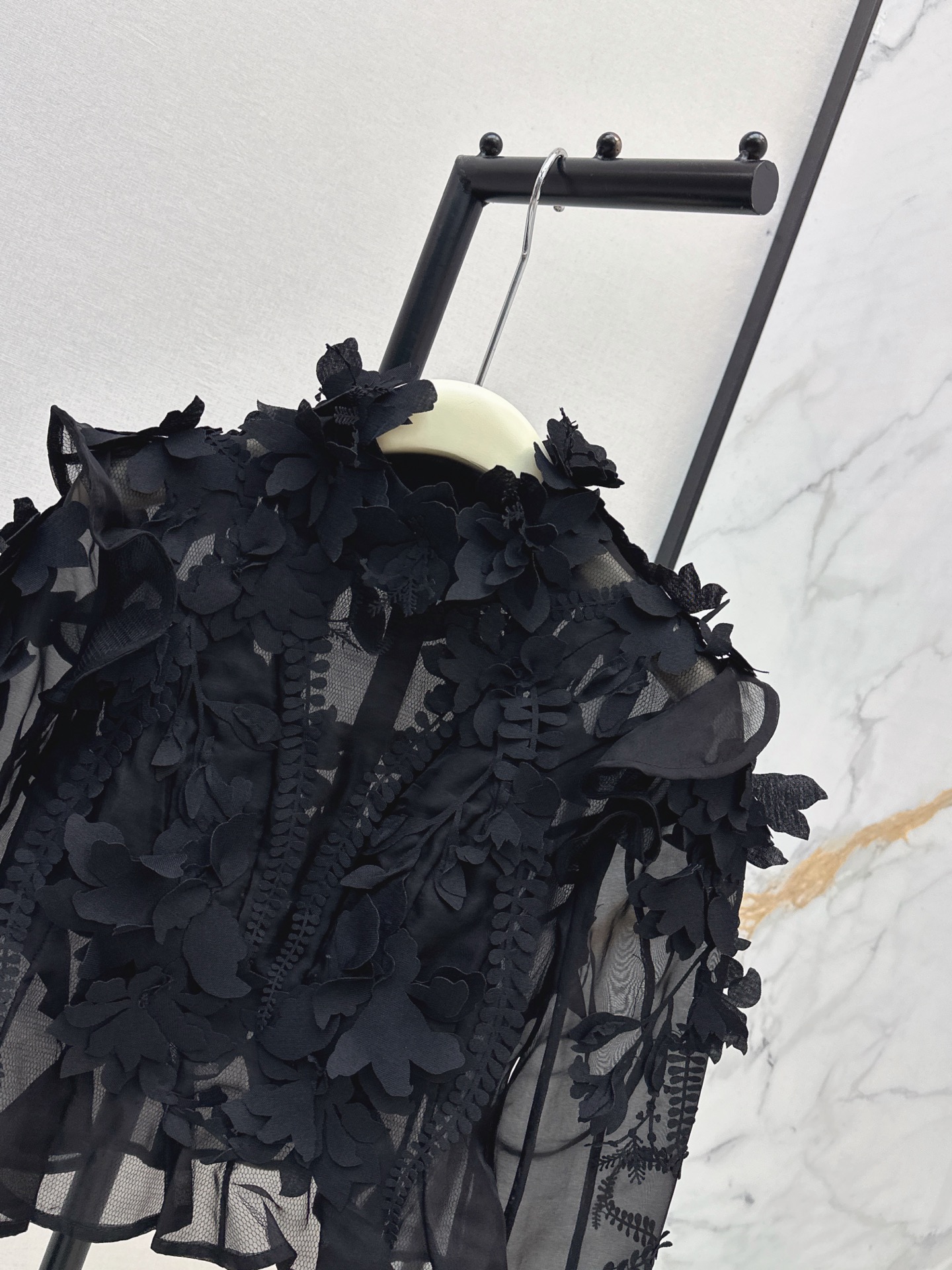 Zimm 26ss 3d floarl cropped top
