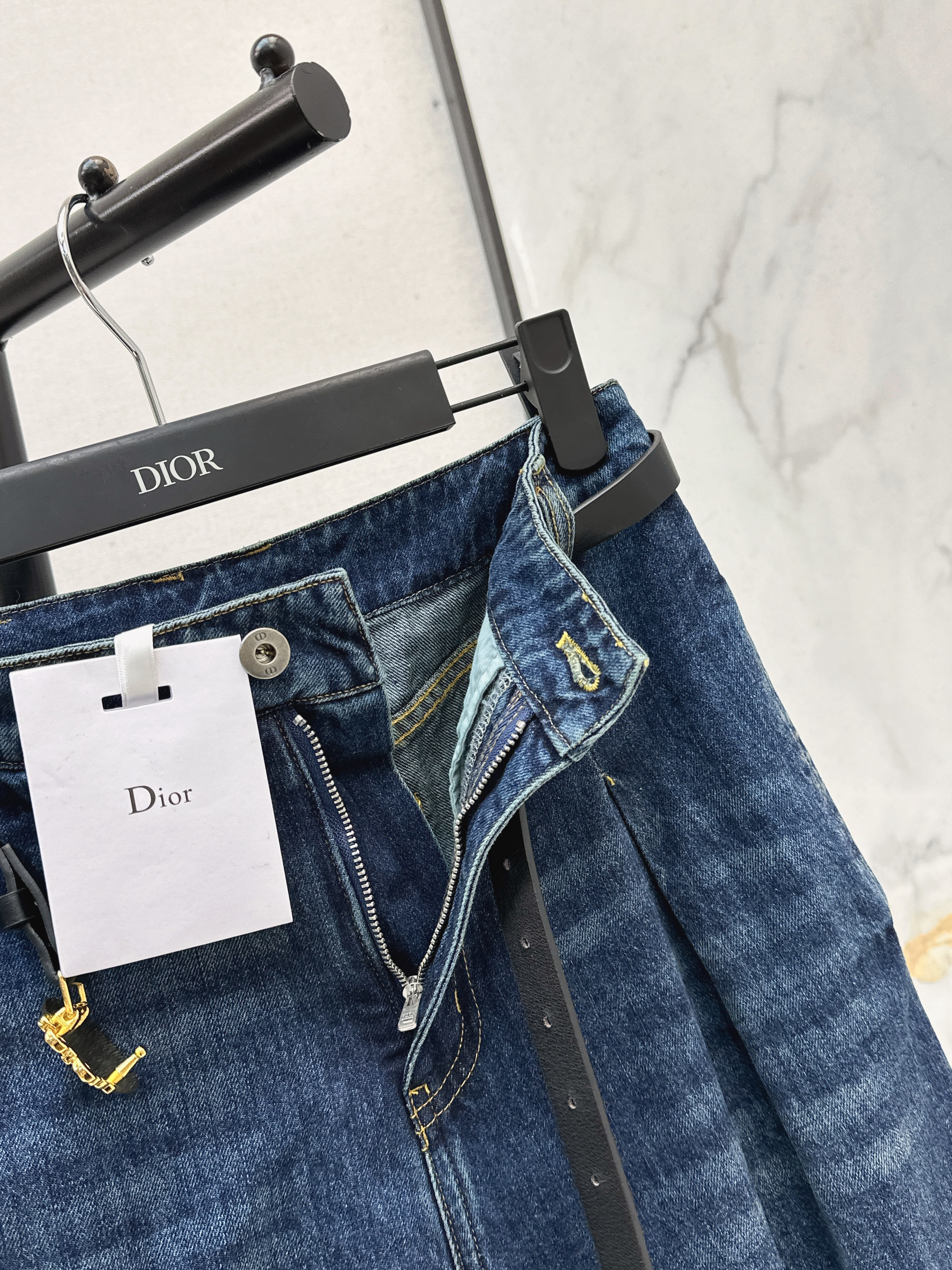 CD 26ss belted jeans