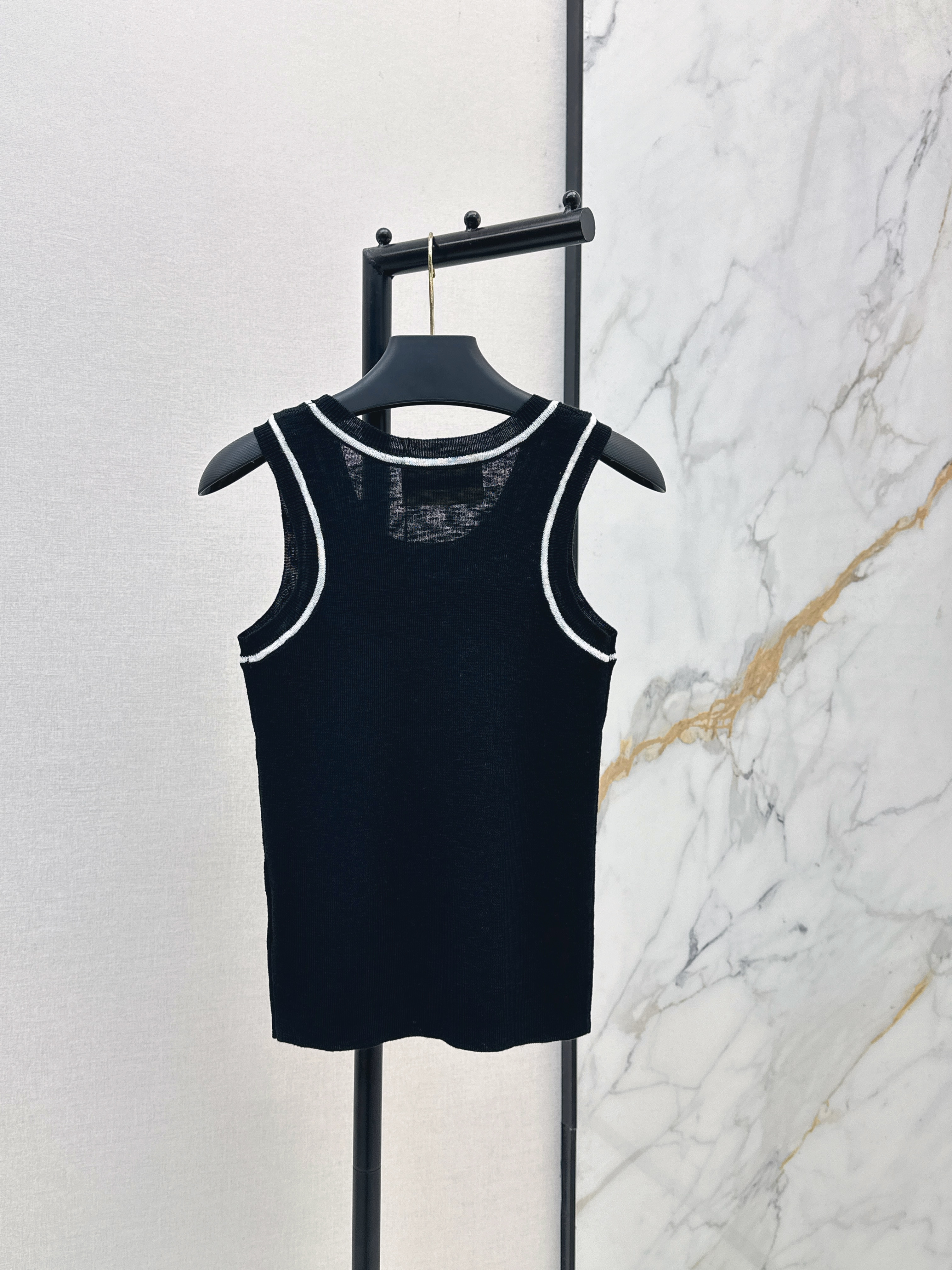 Valen 26ss knit vest