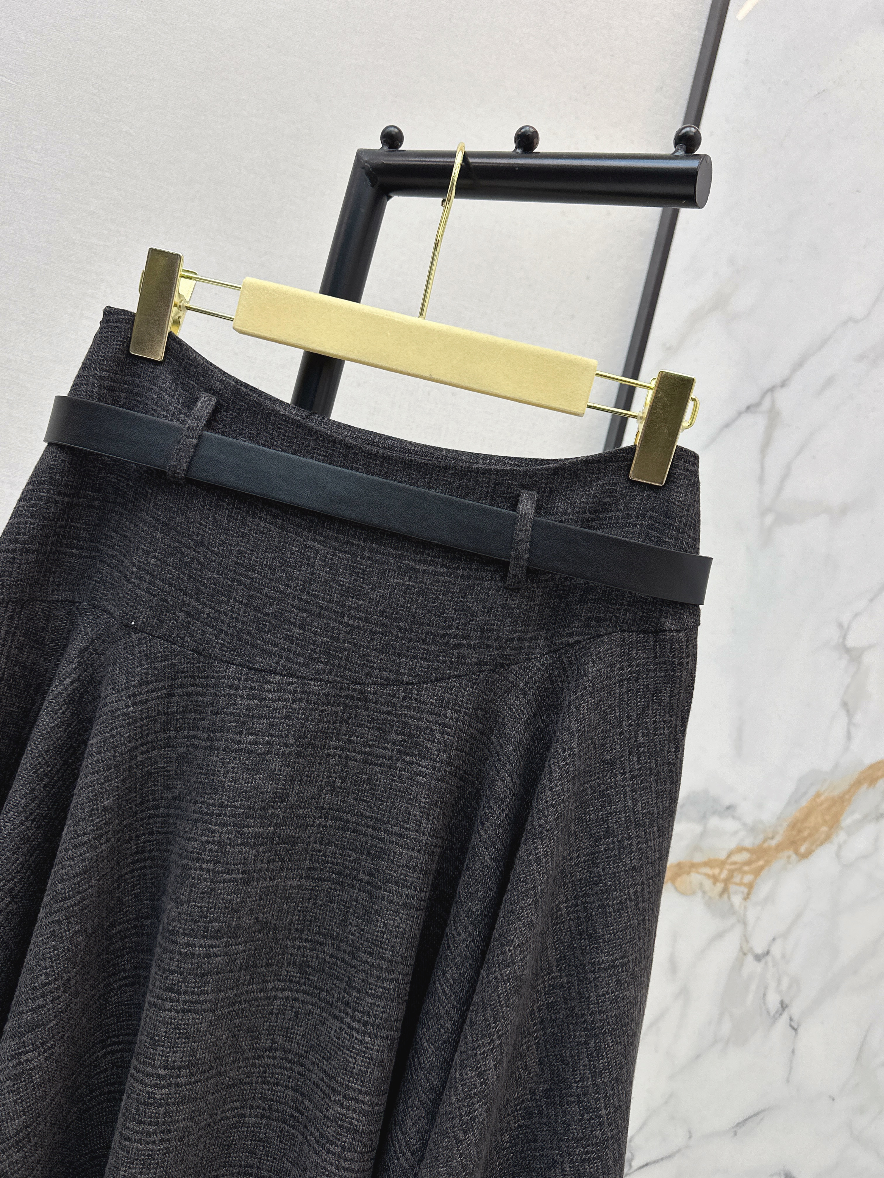 Miu 26ss irregular skirt