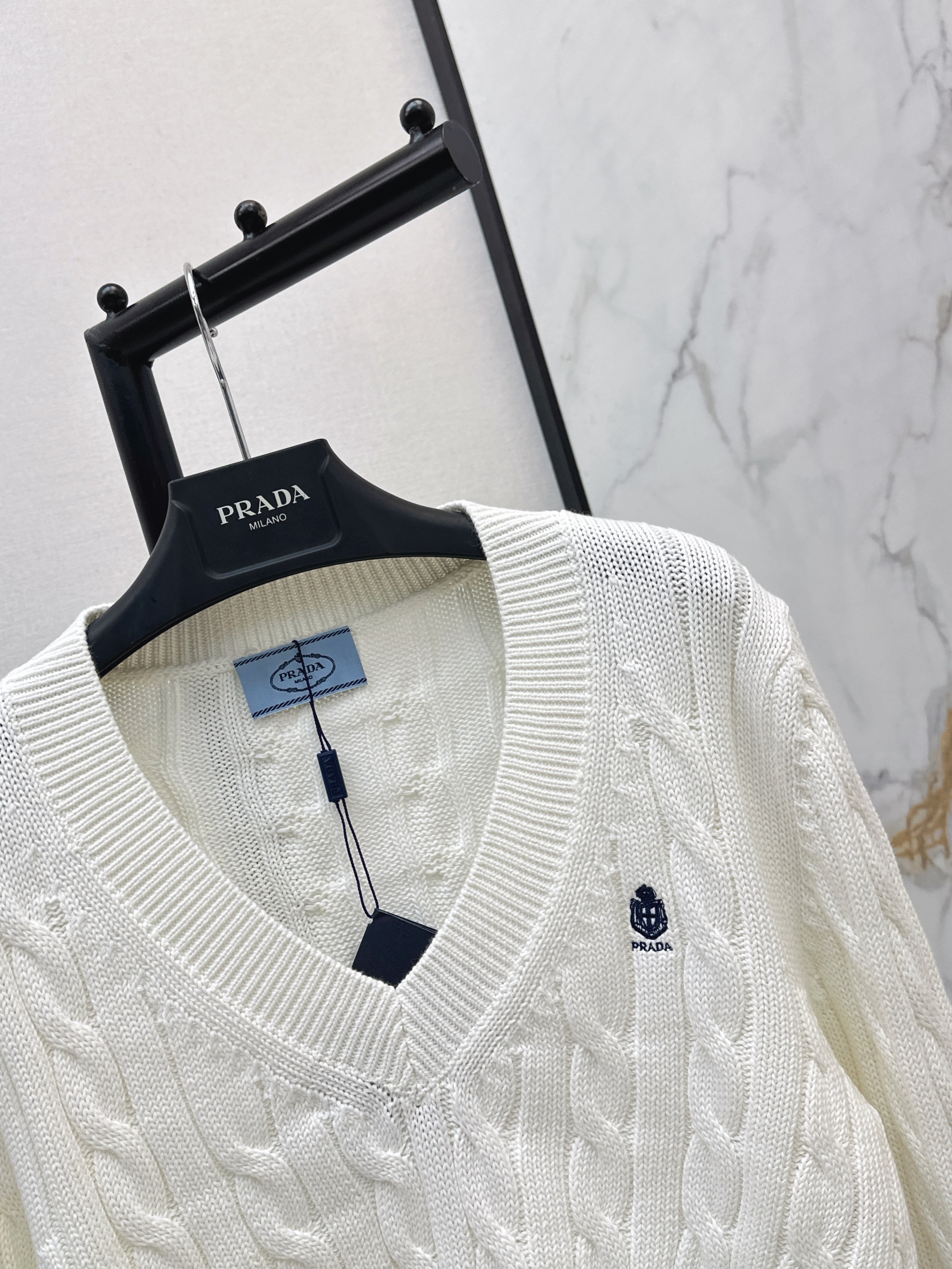 Pra 26ss cable knit cropped sweater