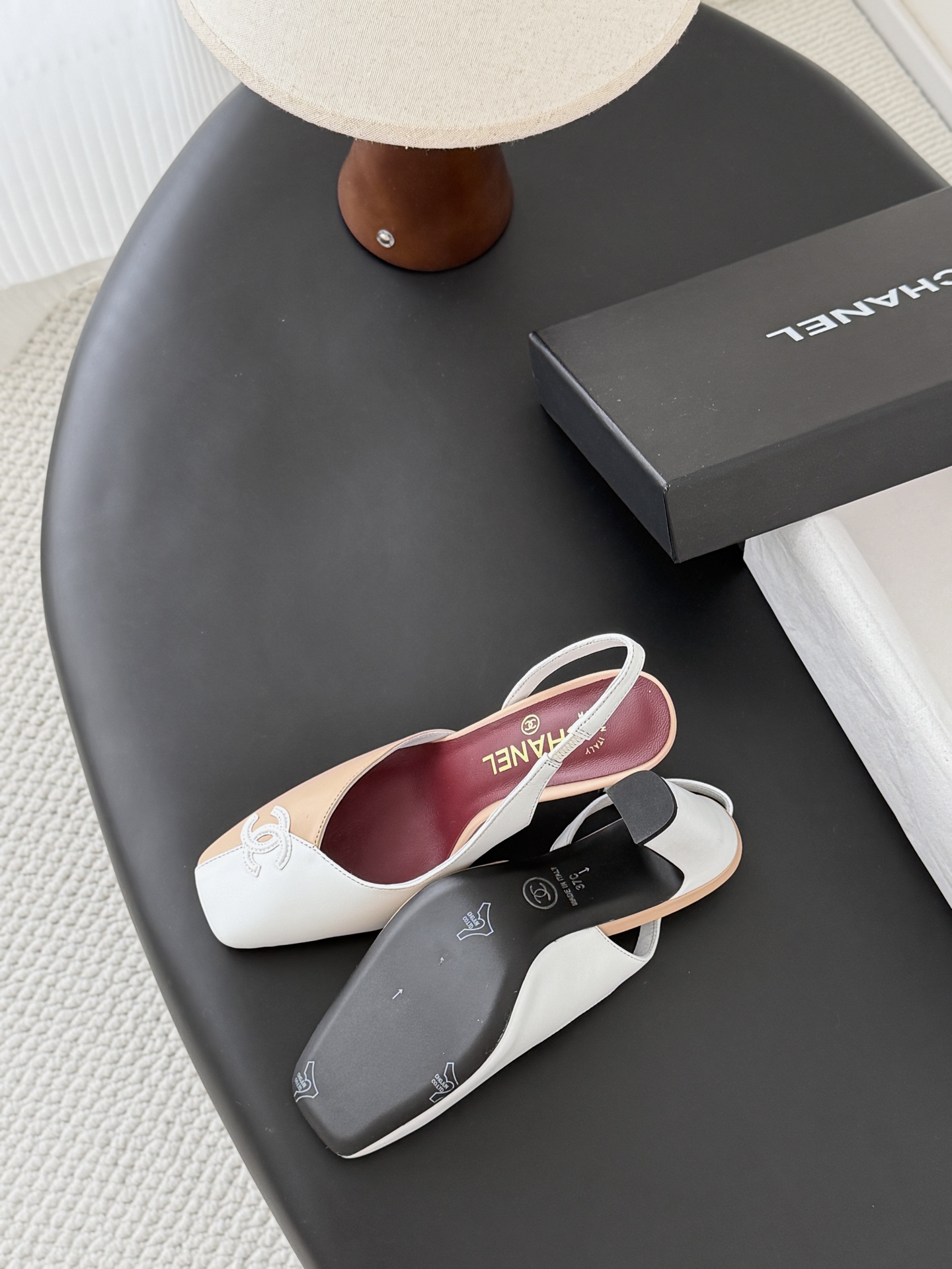 Chan 26ss slingback heel