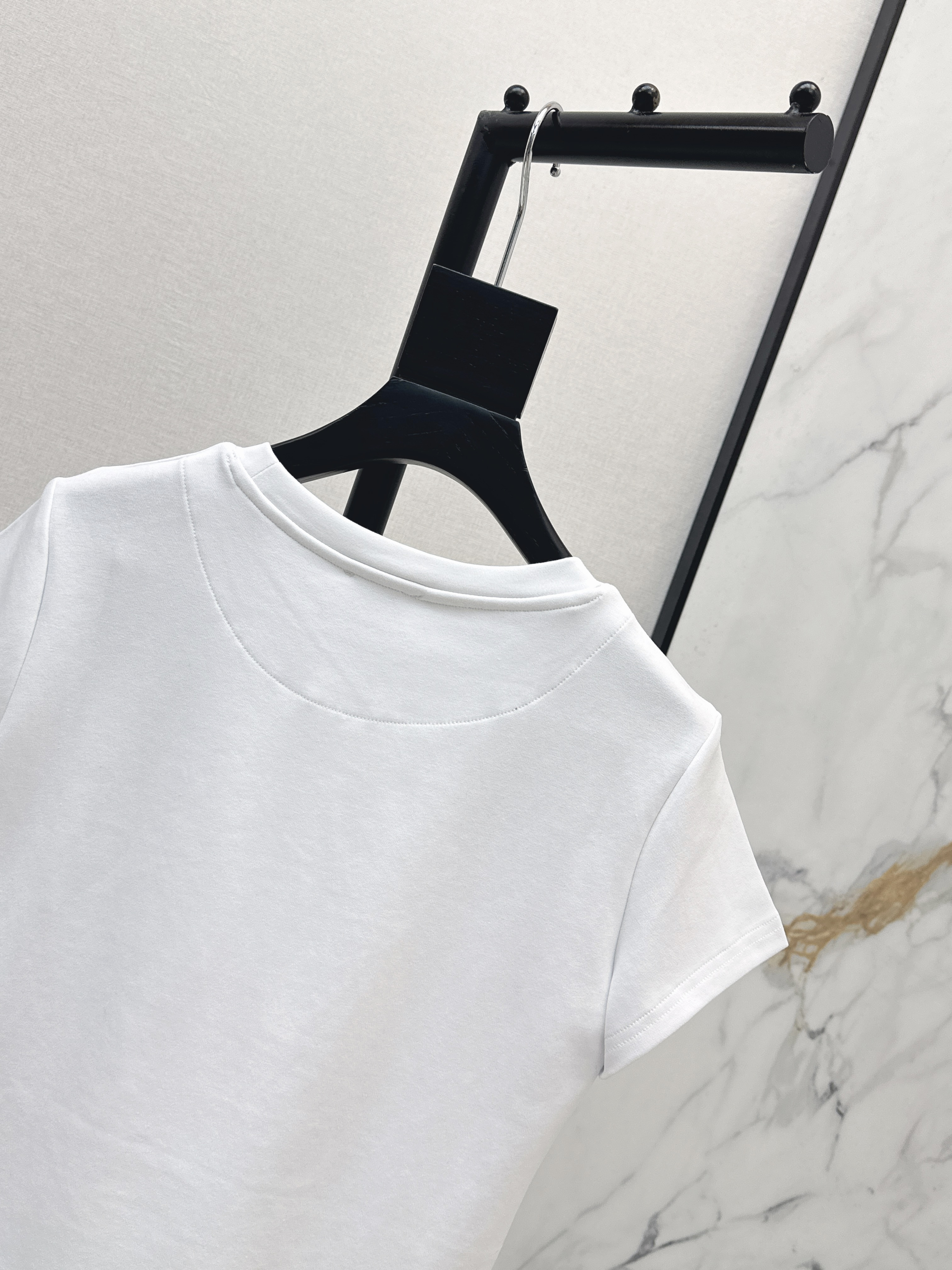 Her 26ss t-shirt