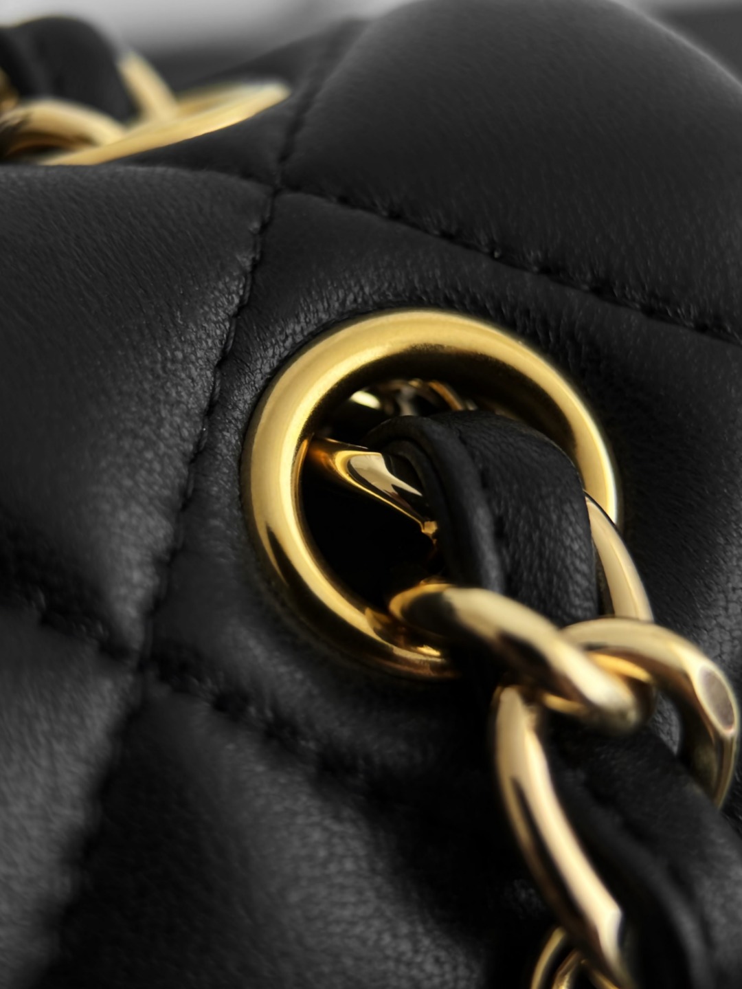 Chan cf30 chian shoulder bag
