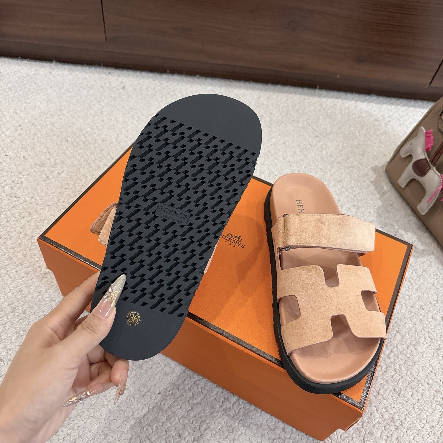 Her 26ss chypre slippers