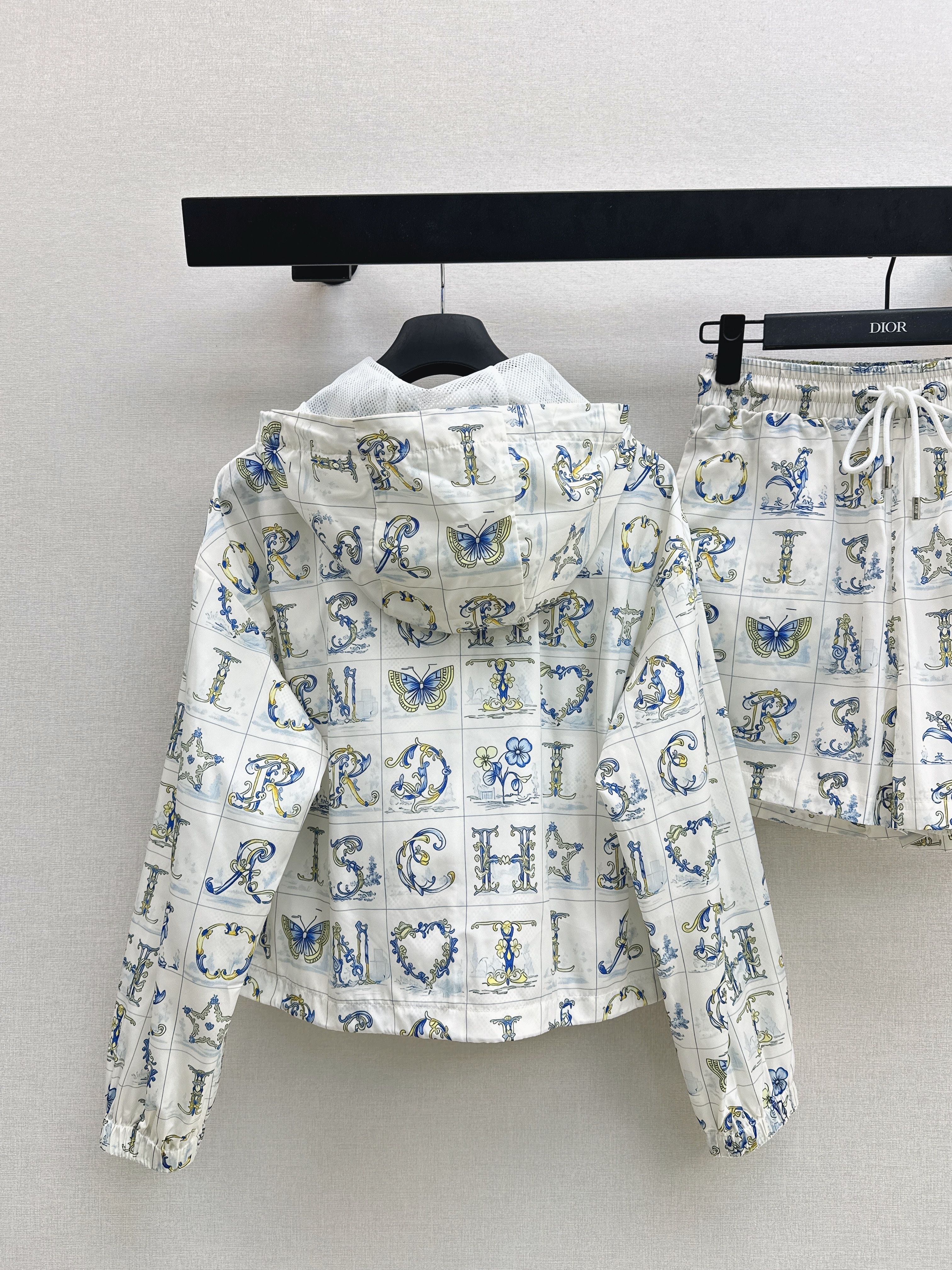 CD 26ss print outfit sets