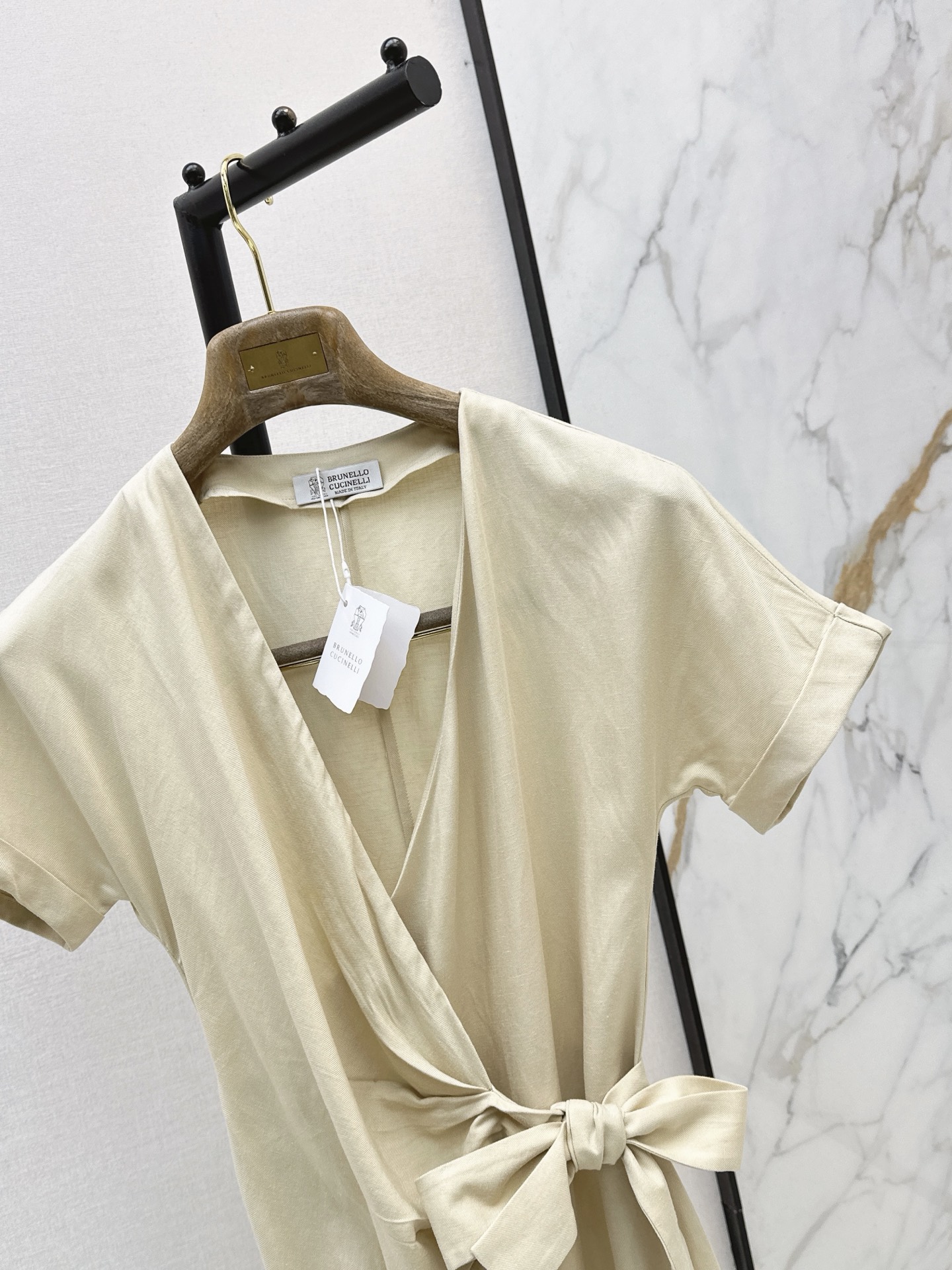 Brun 26ss v-neck wrap dress