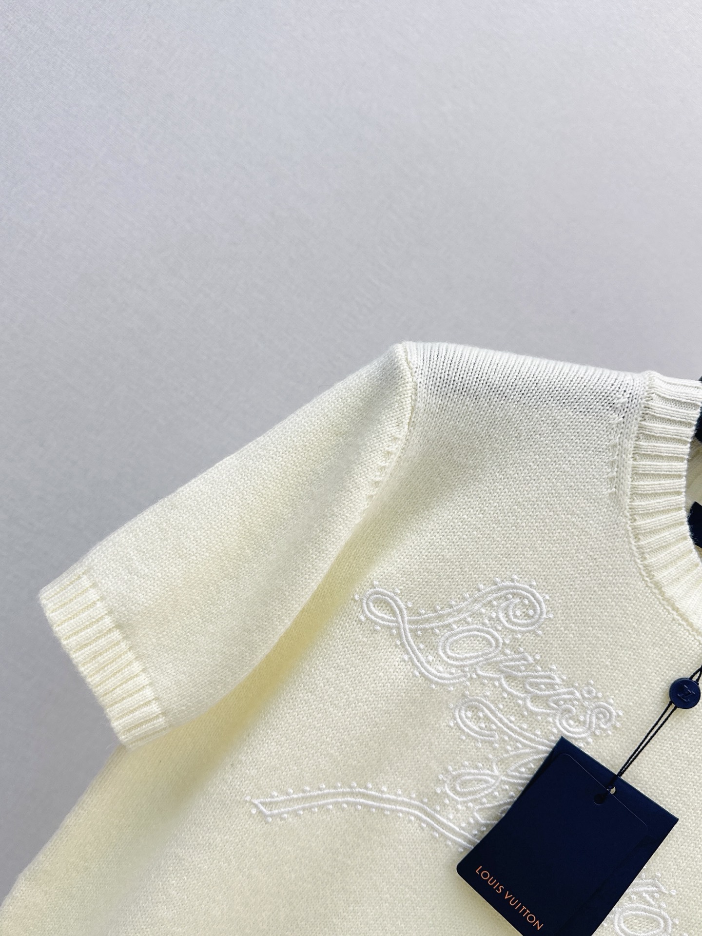 Loui 26ss embroidery knit sweater