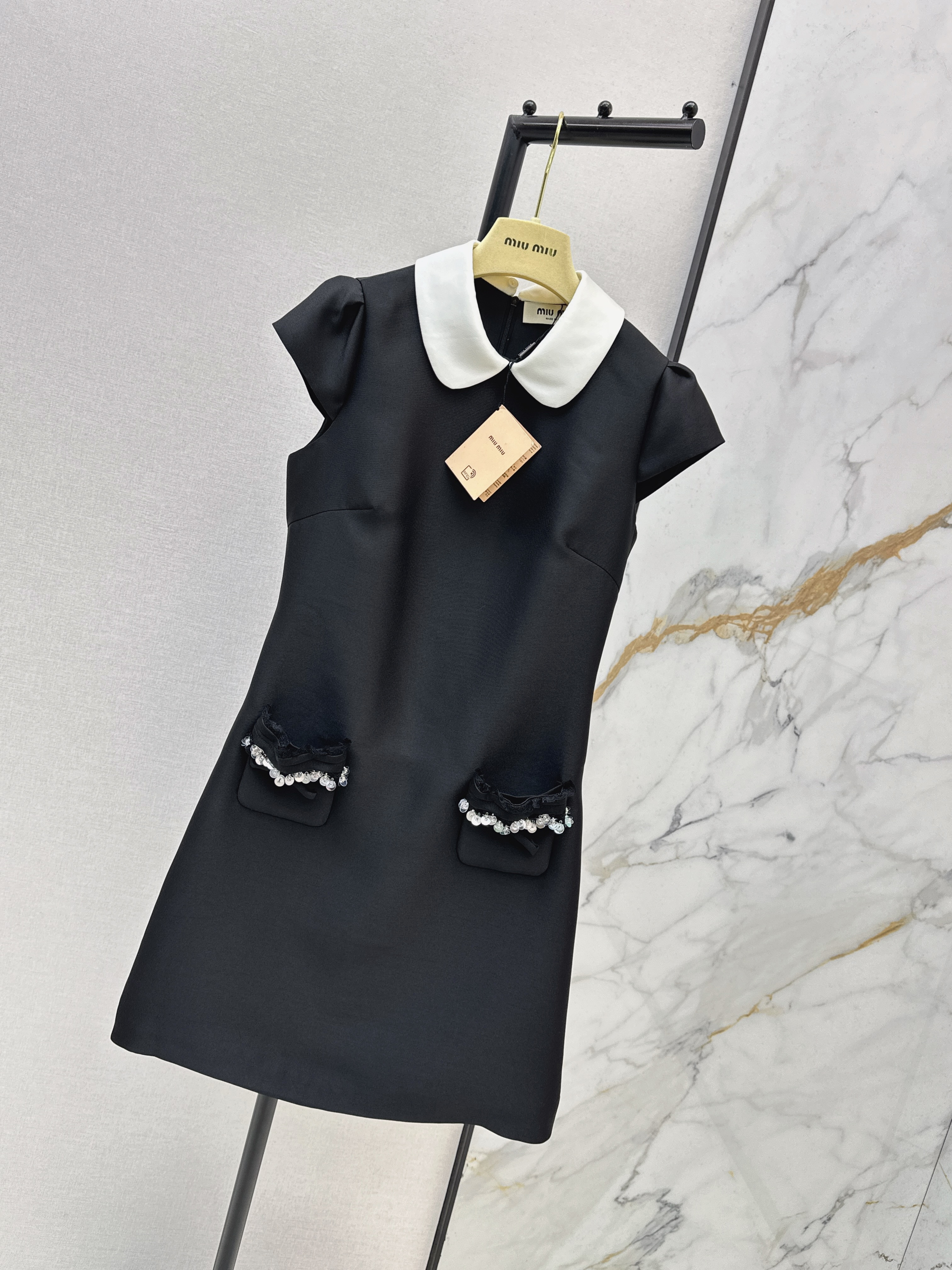 Miu 26ss puff sleeve dress