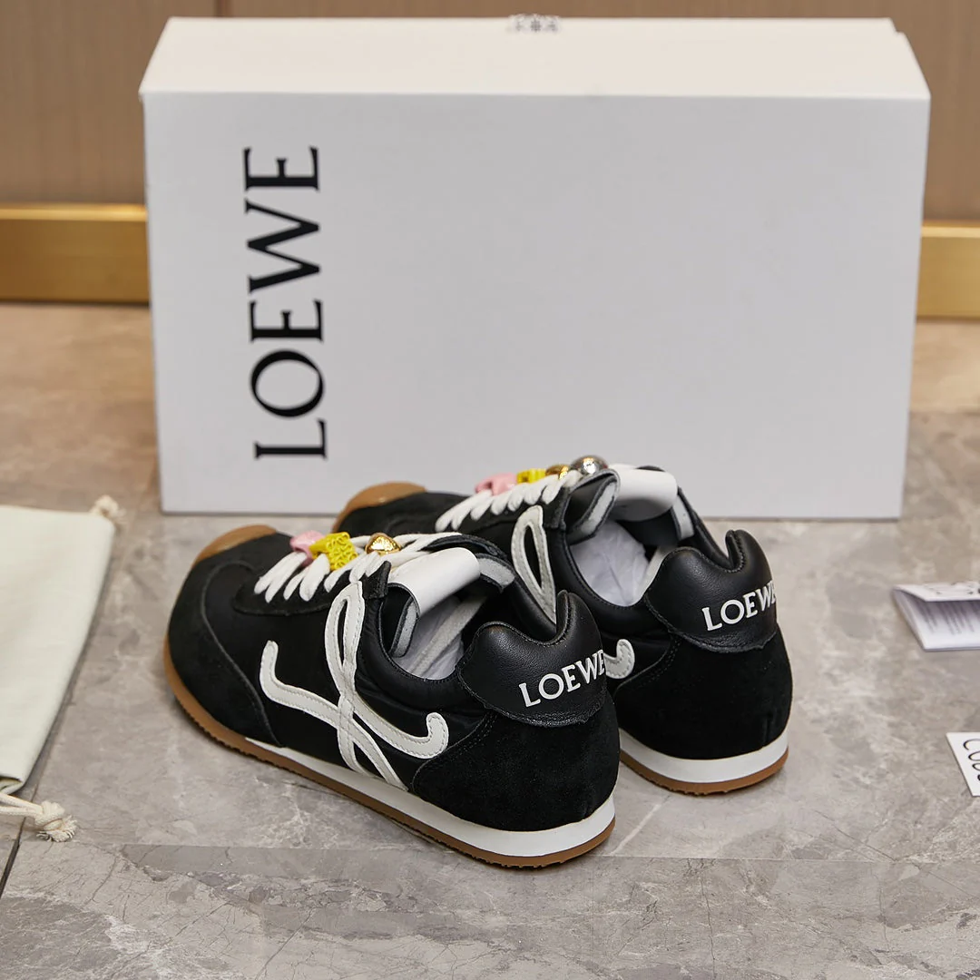 Lo ballet runner sneaker