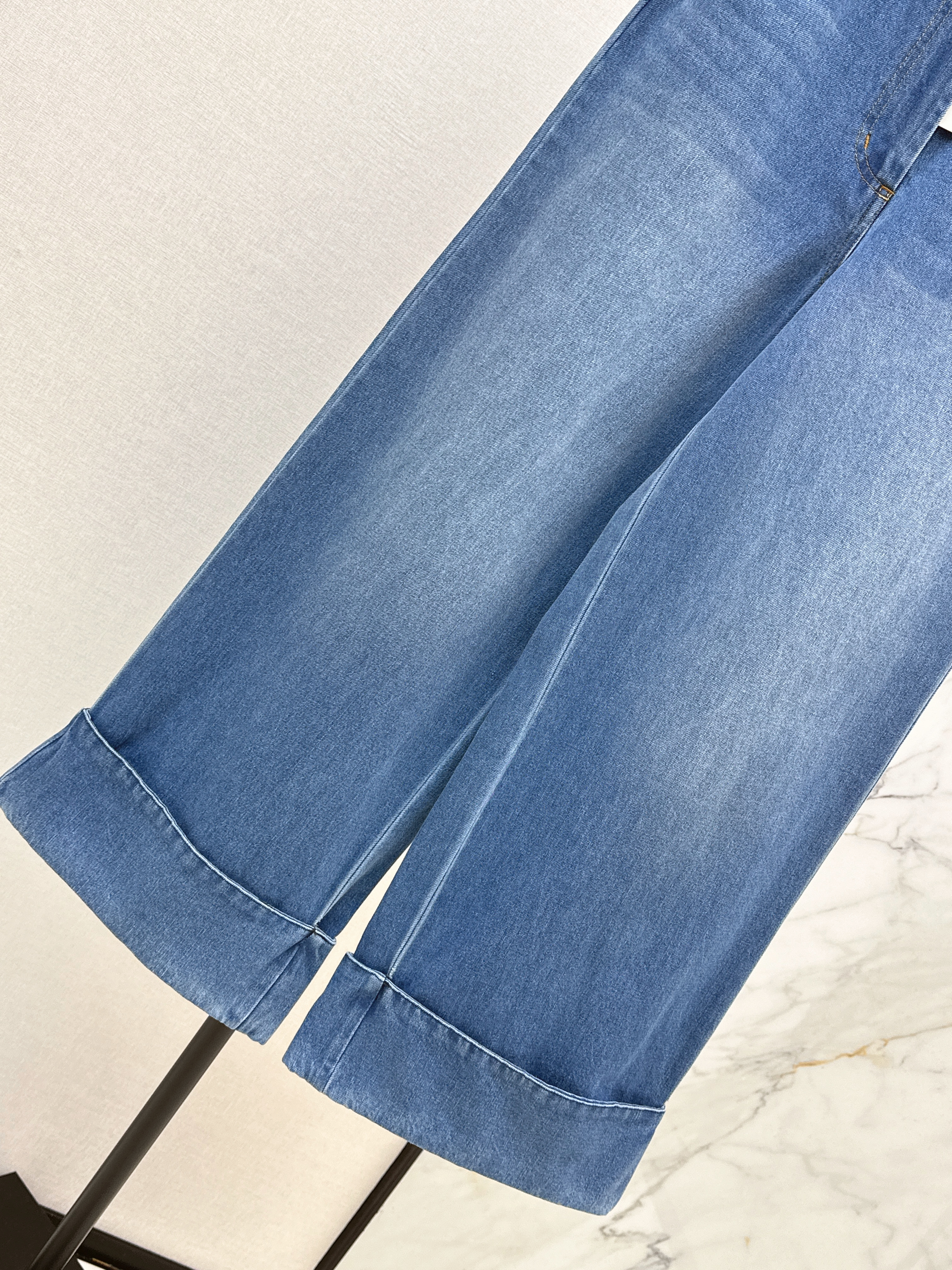 Valen 26ss cropped jeans