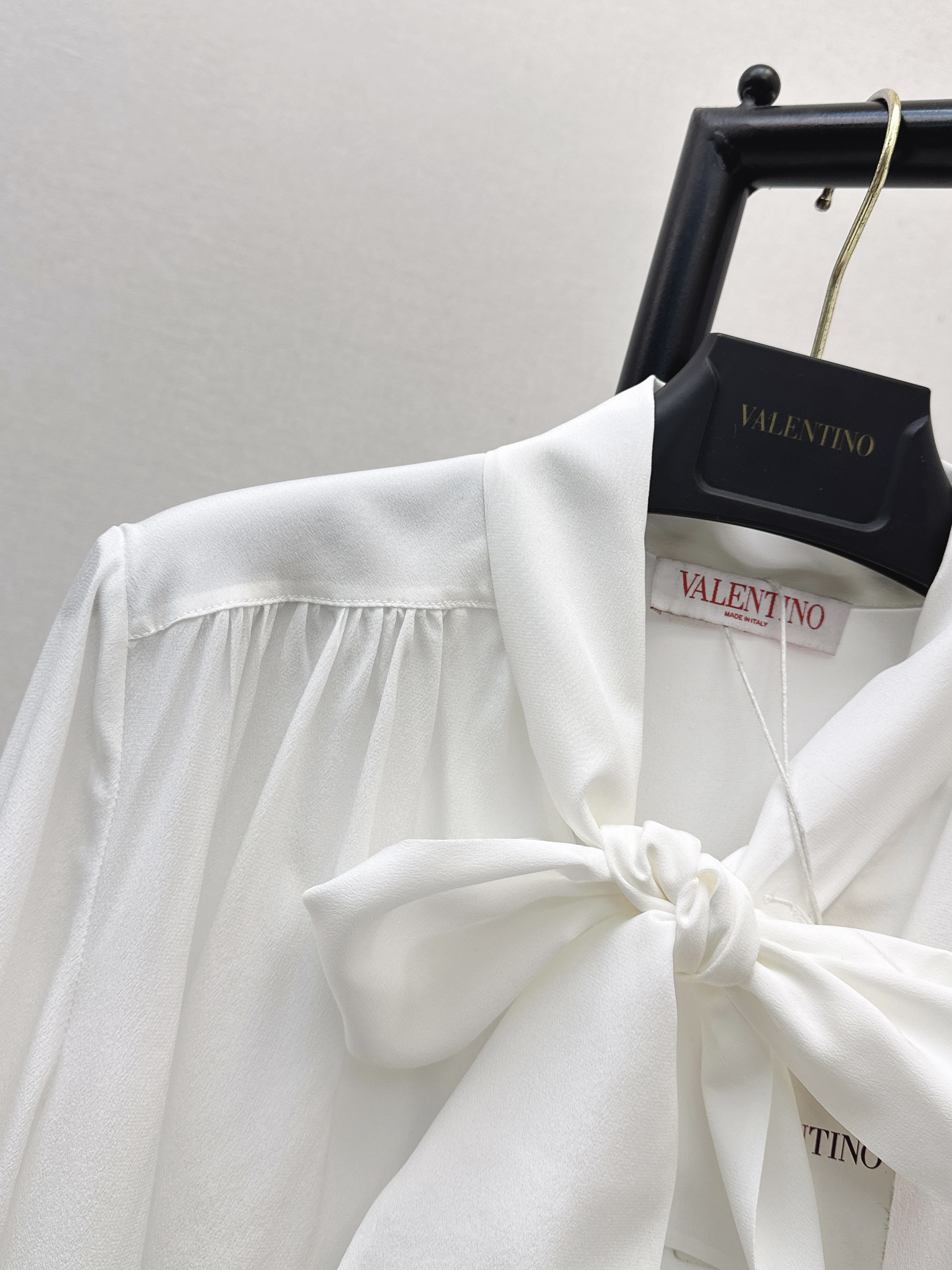 Valen 26ss silk shirt