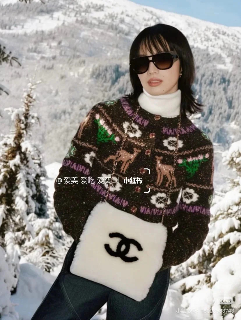 Chan 25fw christmas cardigan