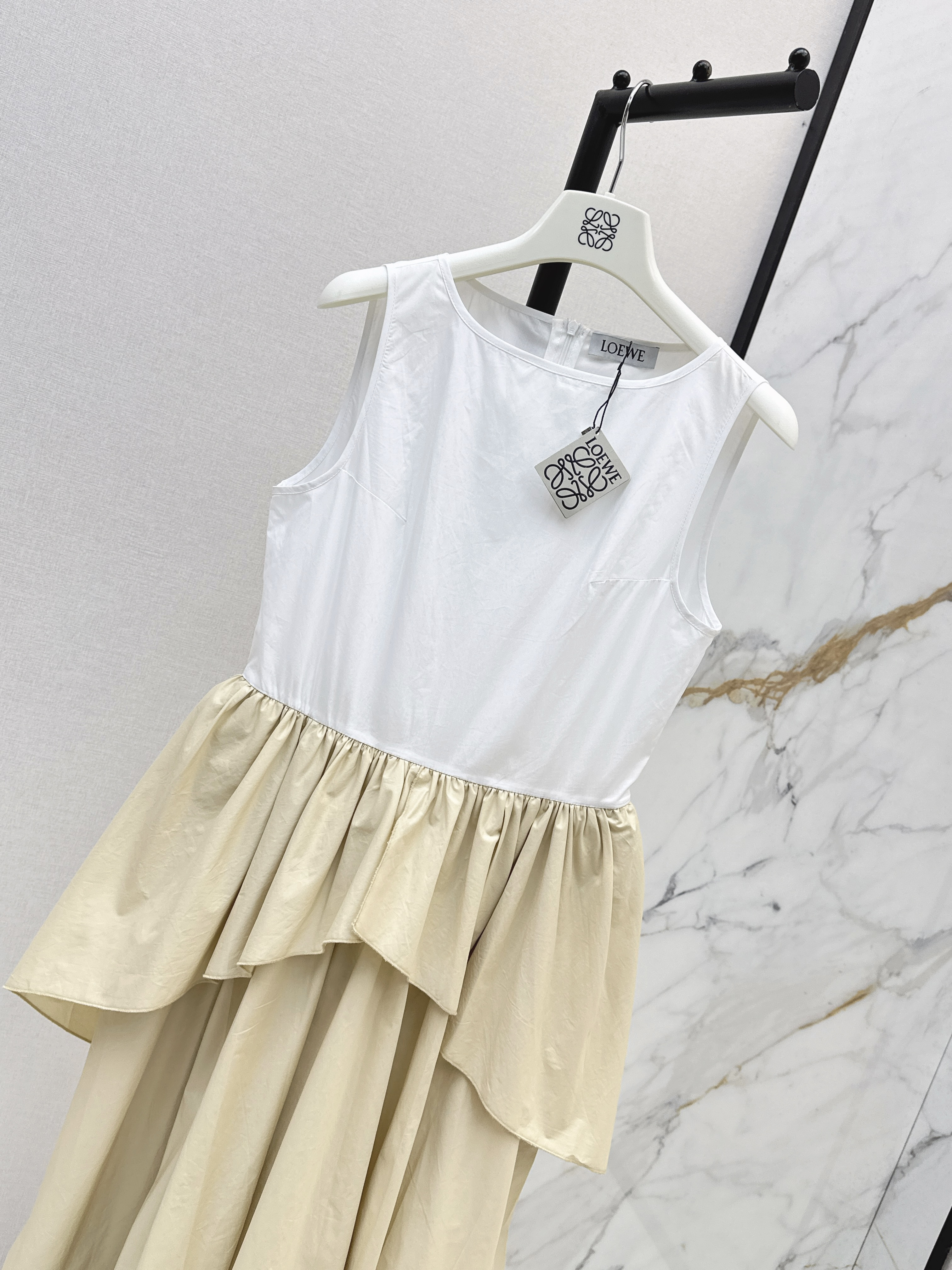 Loe 26ss Sleeveless Ruffle Midi Dress