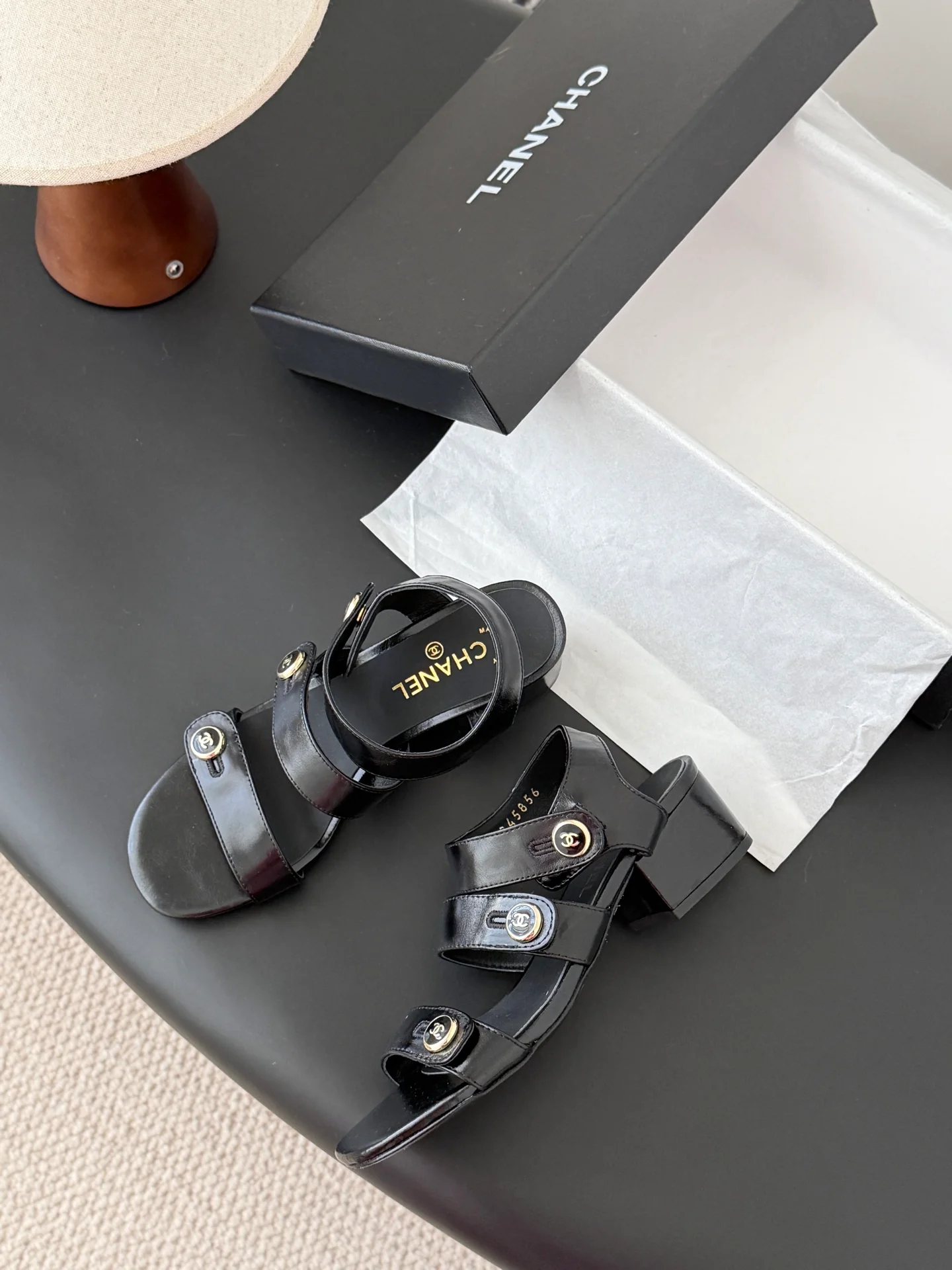 Chan 26ss sandals