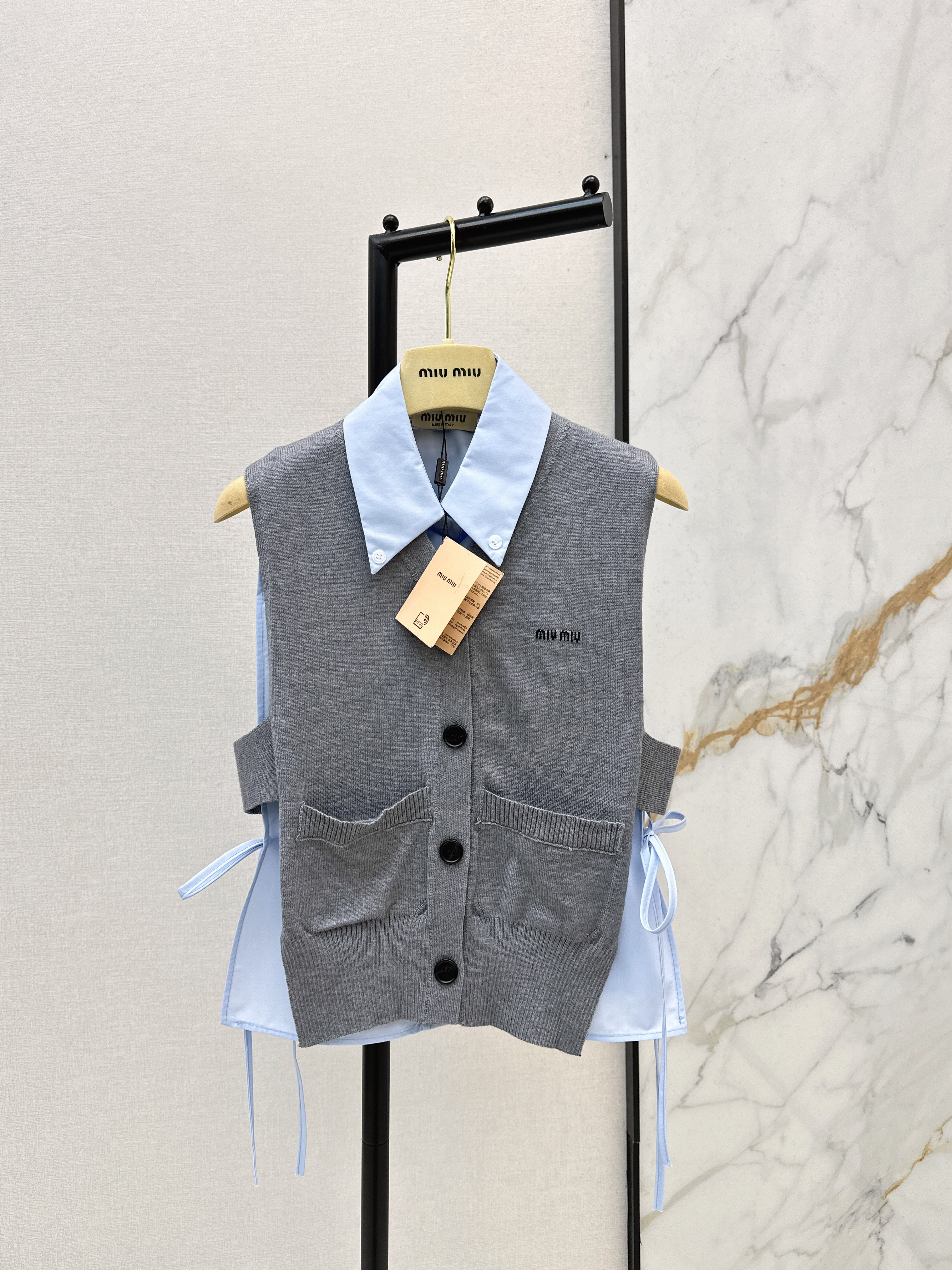 Miu 26ss knit vest sleeveless shirt set