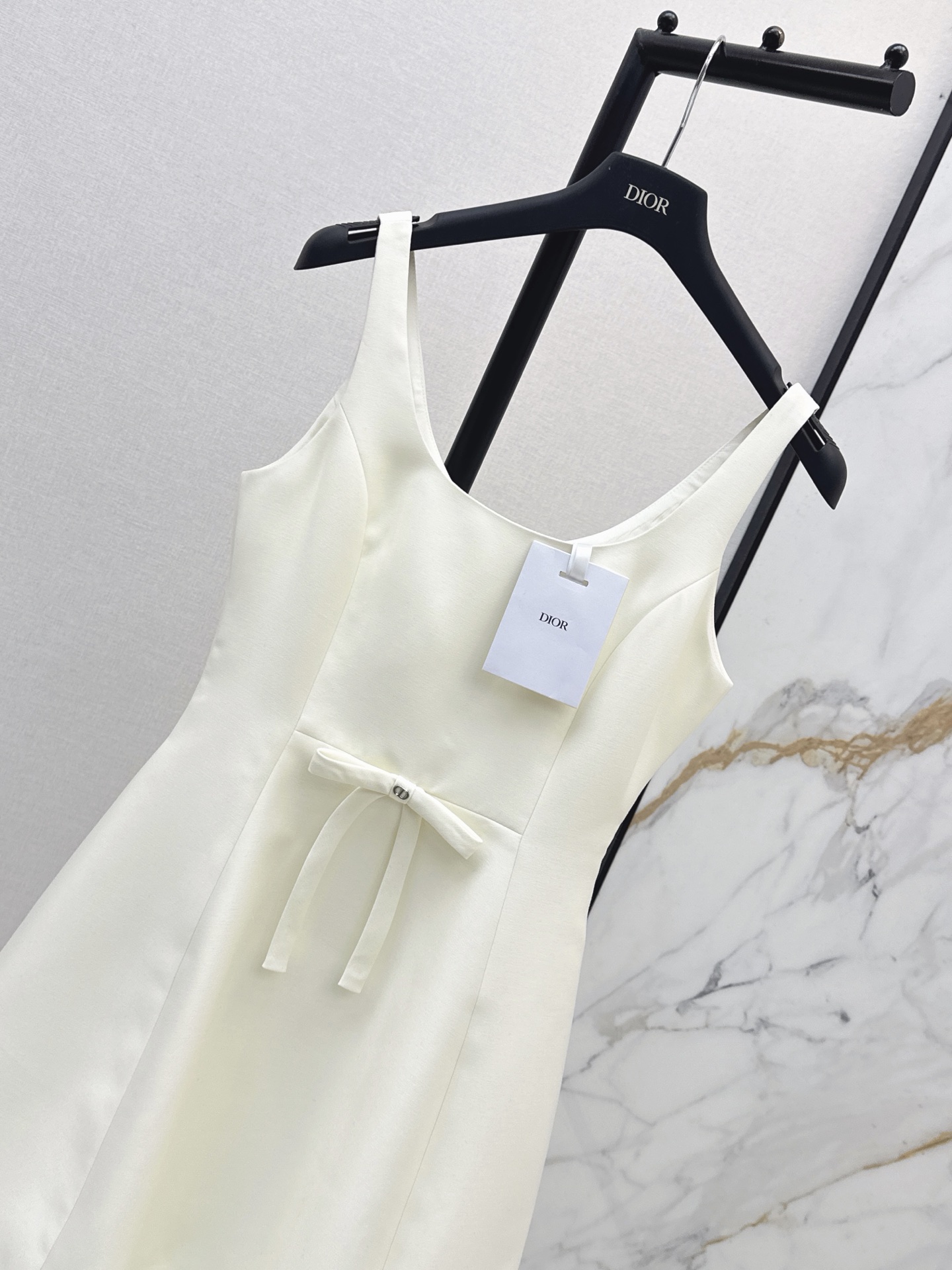 CD 26ss bow slip dress