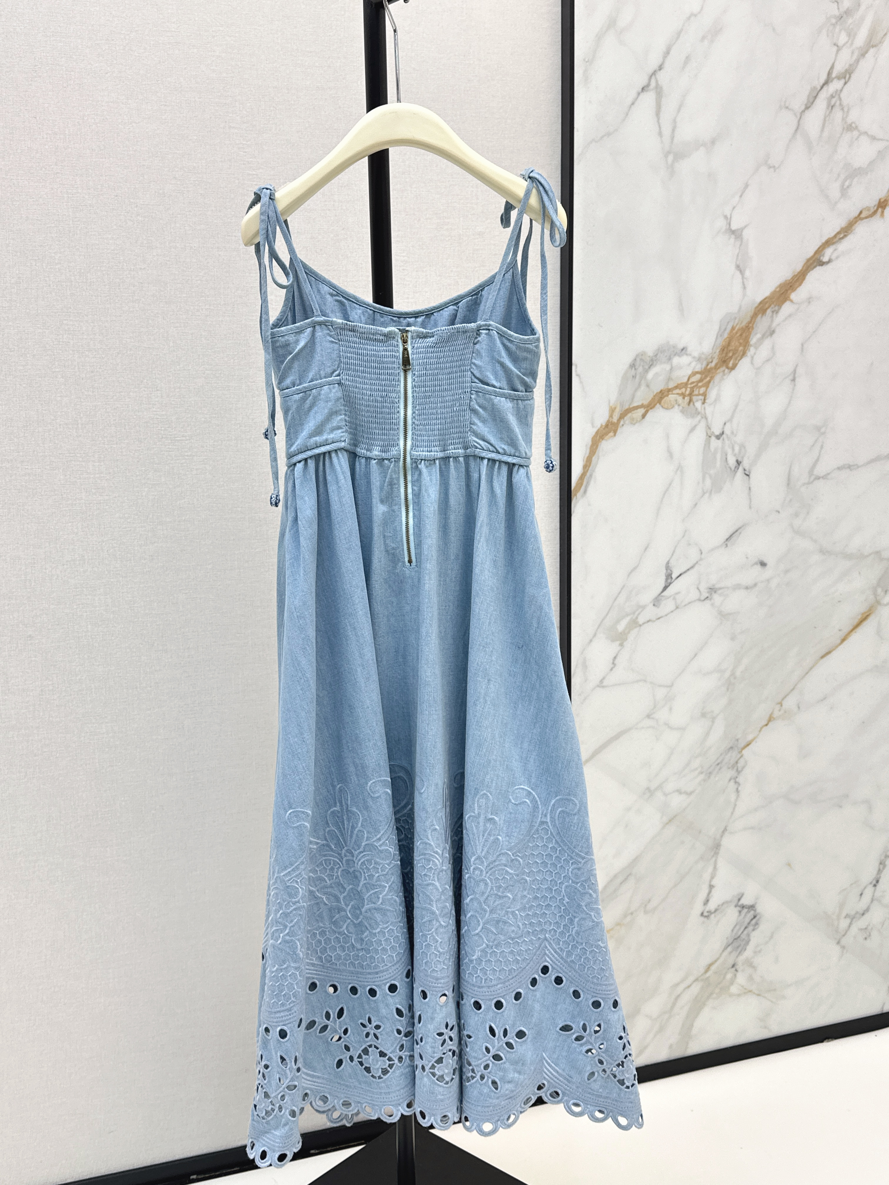 Zimm 26SS Tie-Strap Embroidered Midi Dress