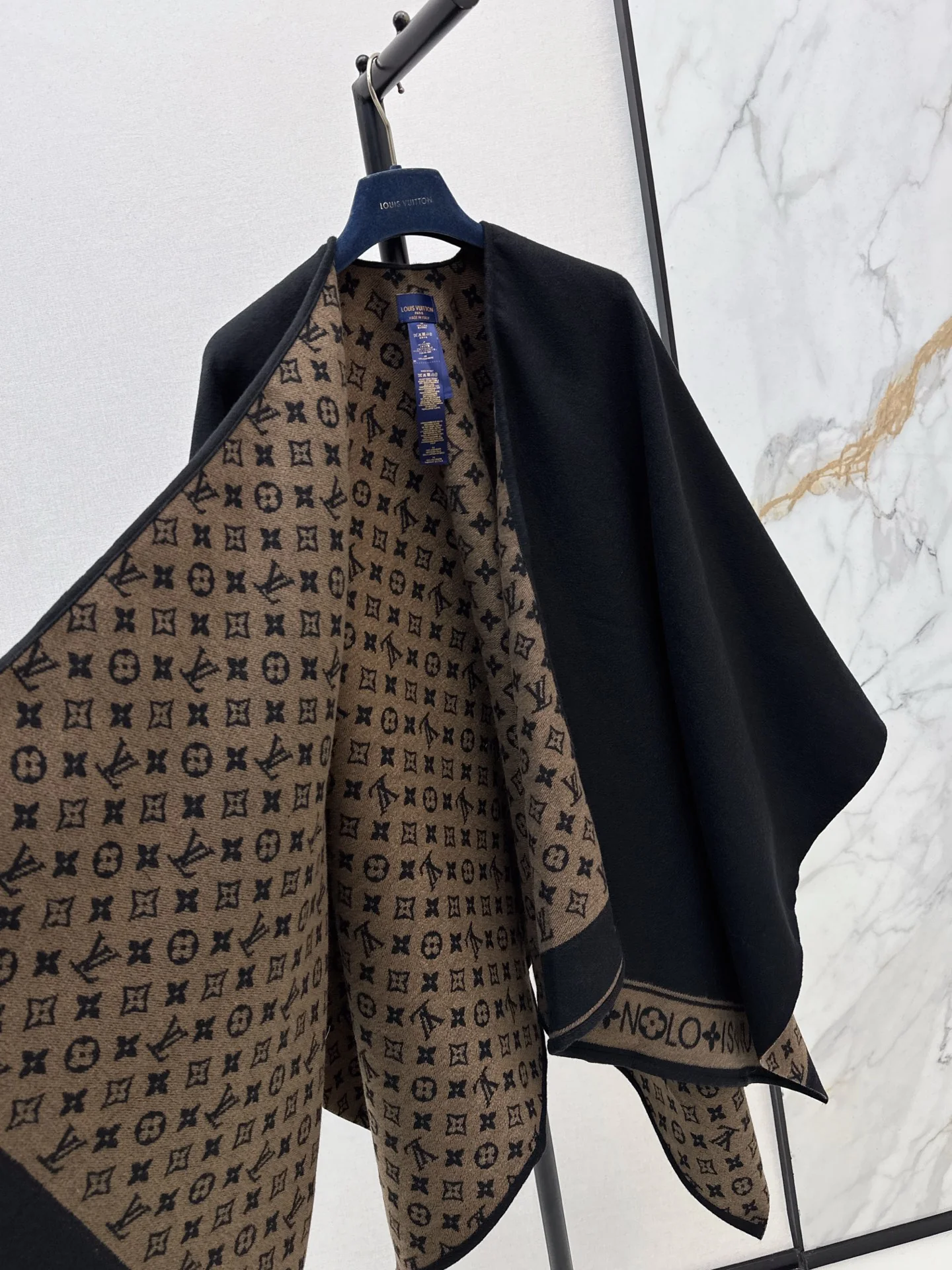 Loui 25fw wool shawls