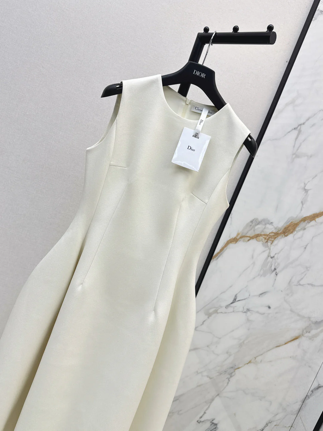 CD 25fw sleeveless dress